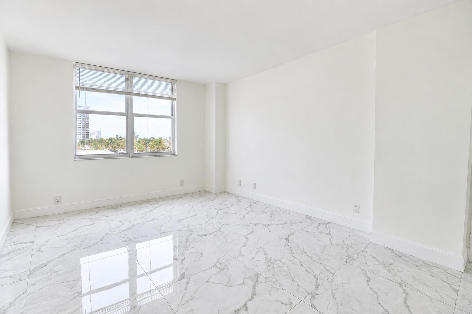 101 Briny #401 Pompano Beach, FL 33062