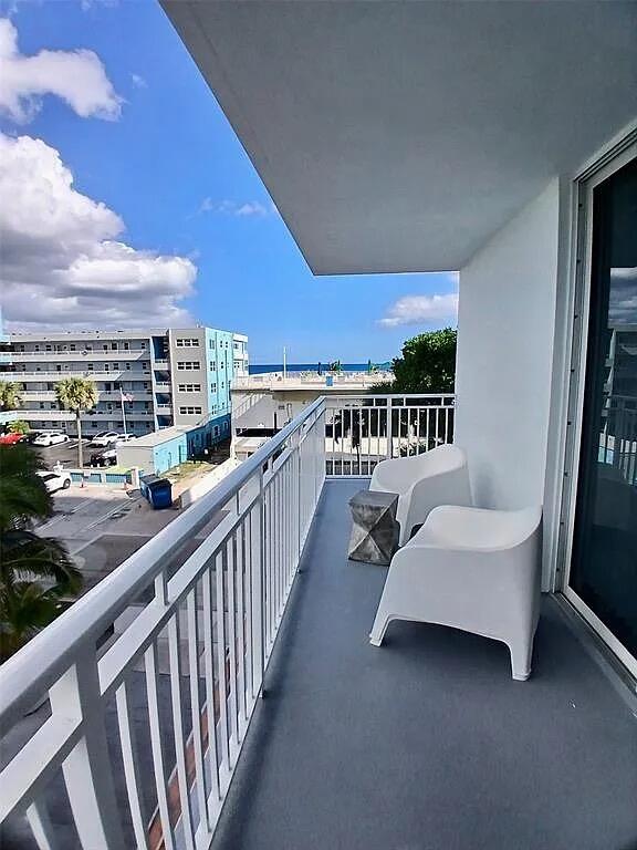 101 Briny #401 Pompano Beach, FL 33062