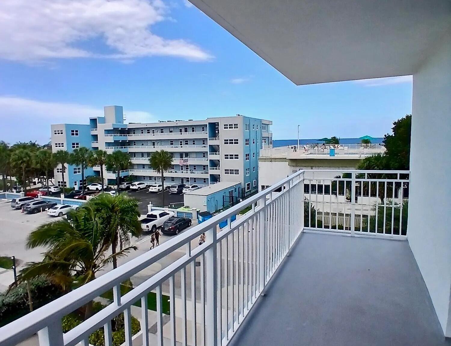 101 Briny #401 Pompano Beach, FL 33062
