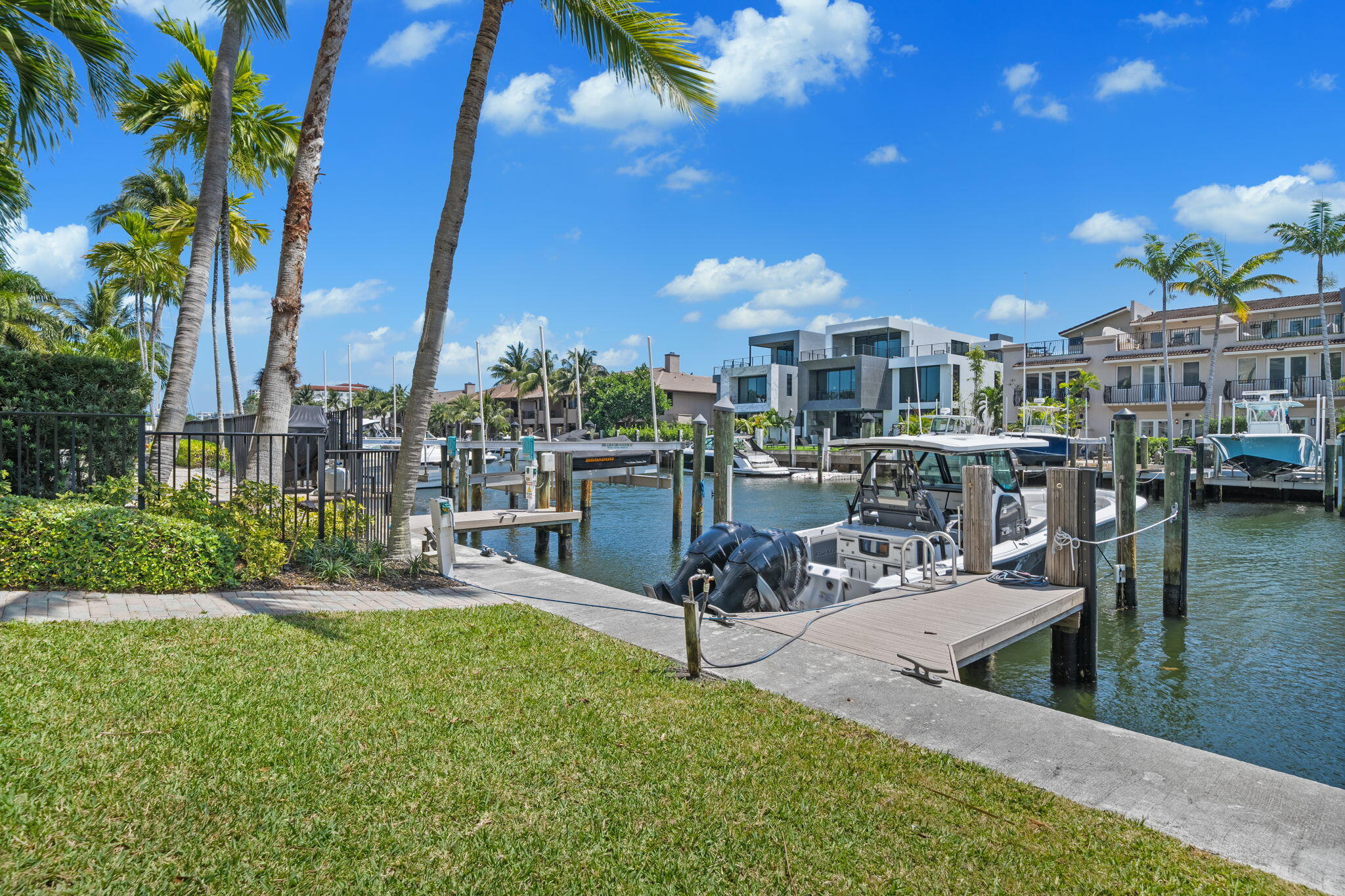 2720 NE 15th #303 Fort Lauderdale, FL 33304