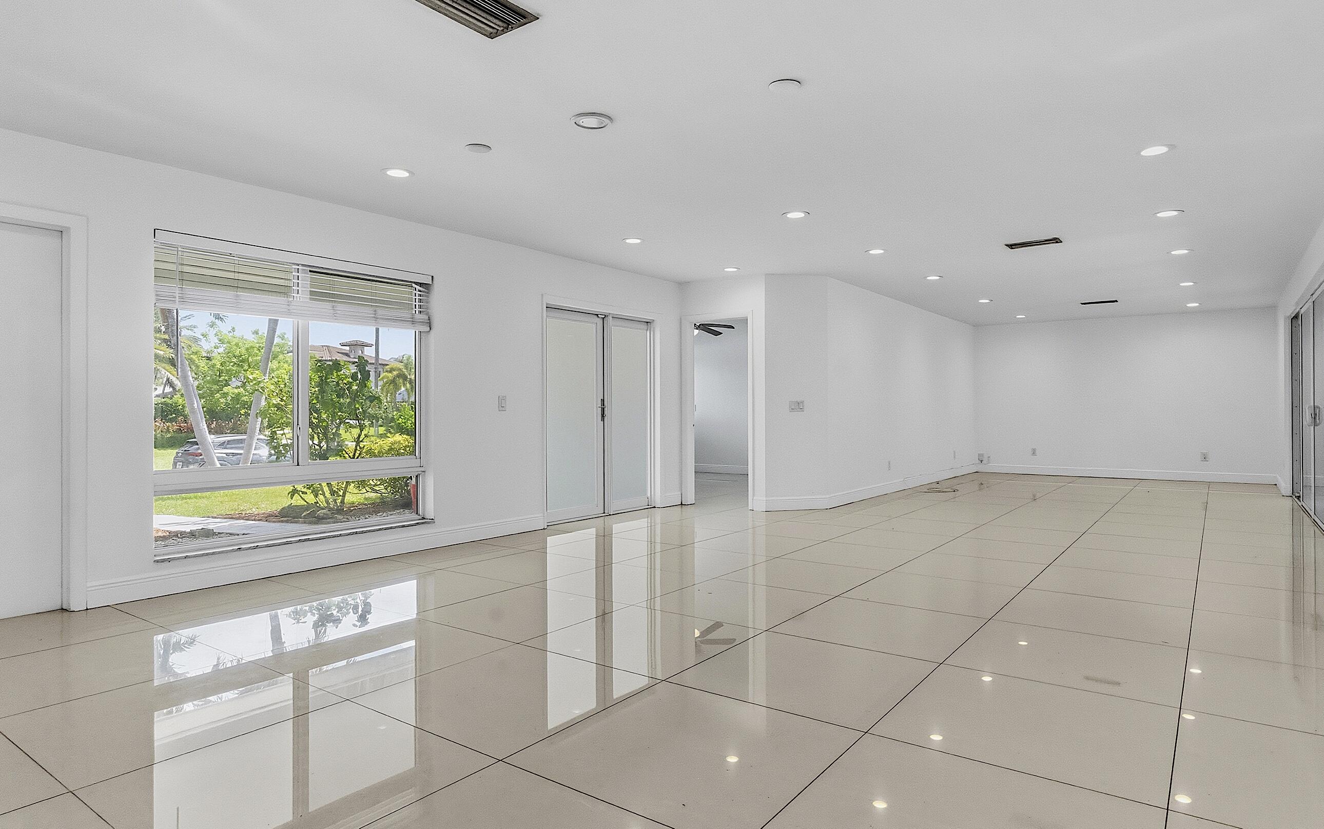 2910 NE 40th Lighthouse Point, FL 33064