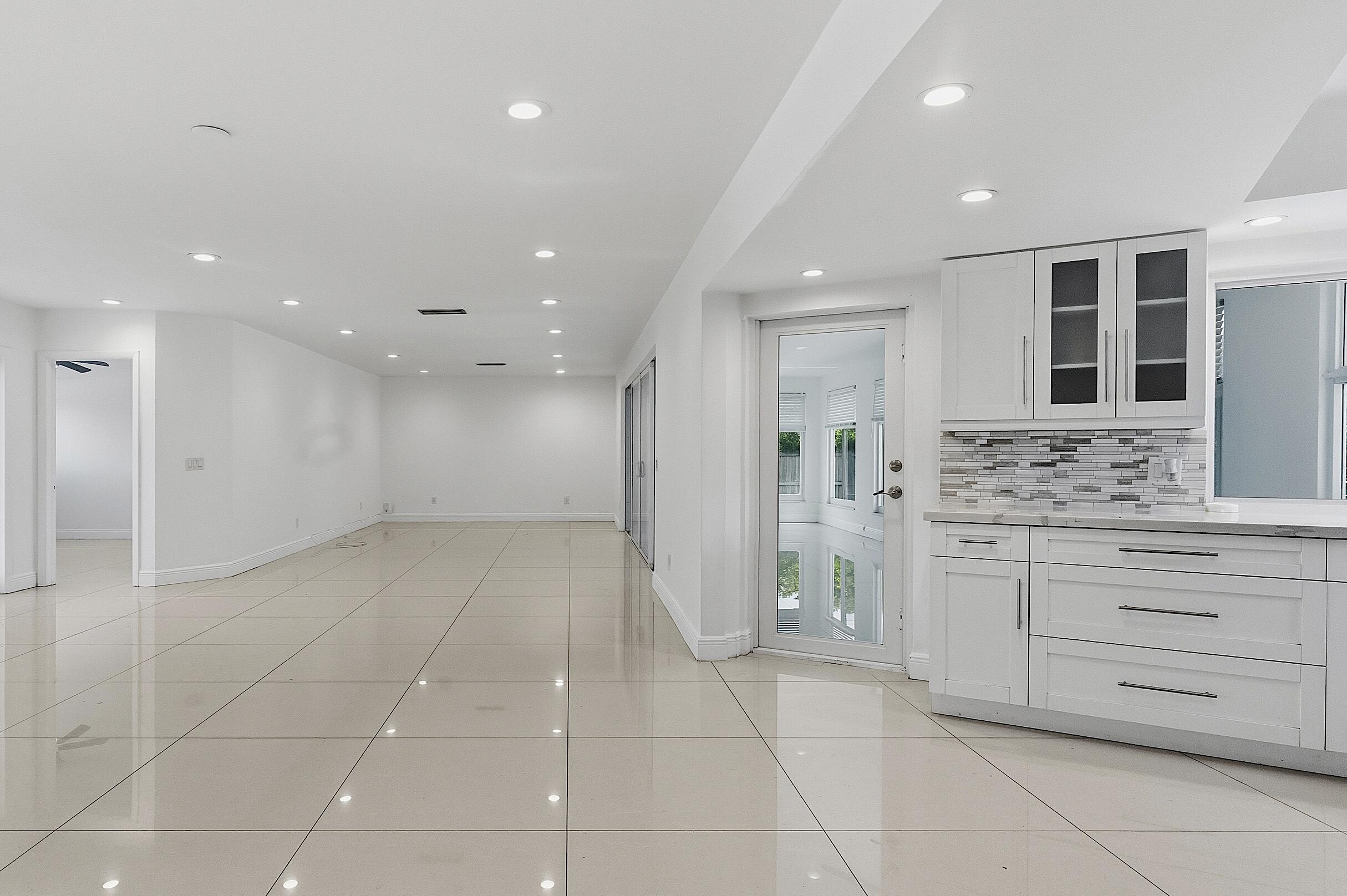 2910 NE 40th Lighthouse Point, FL 33064