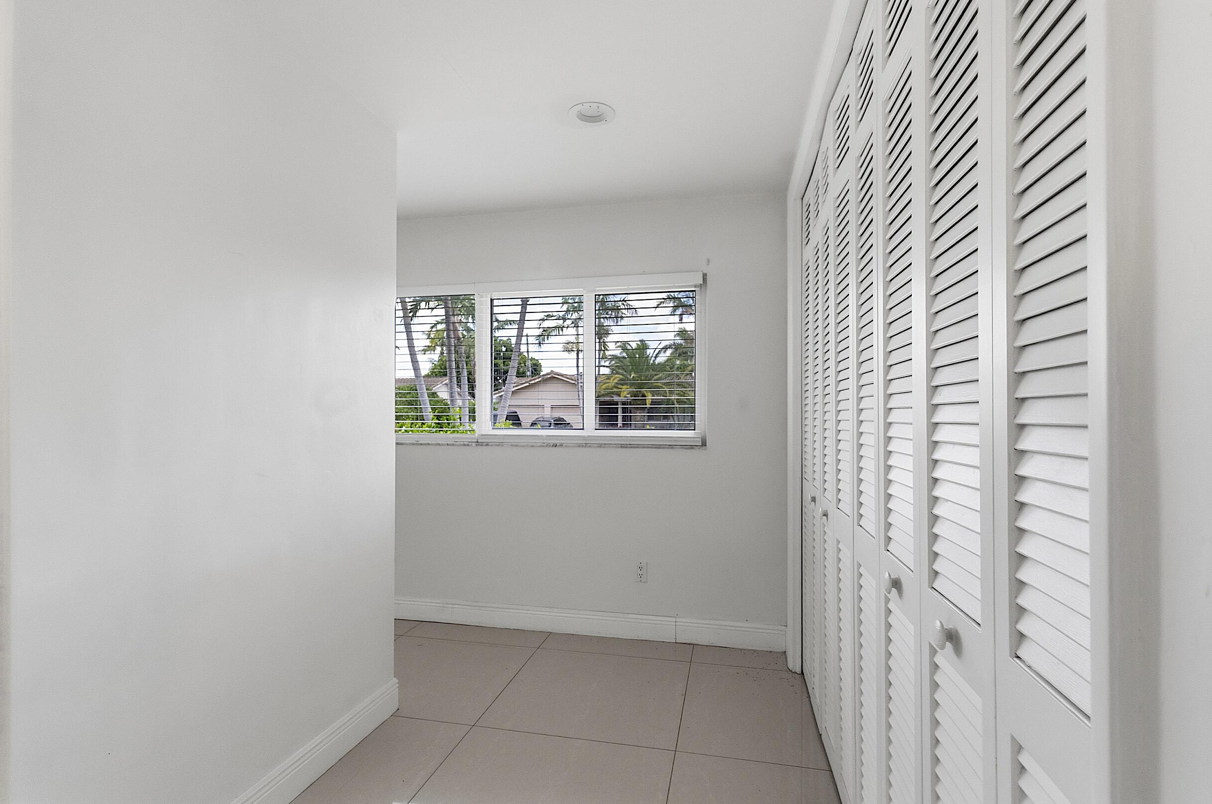 2910 NE 40th Lighthouse Point, FL 33064