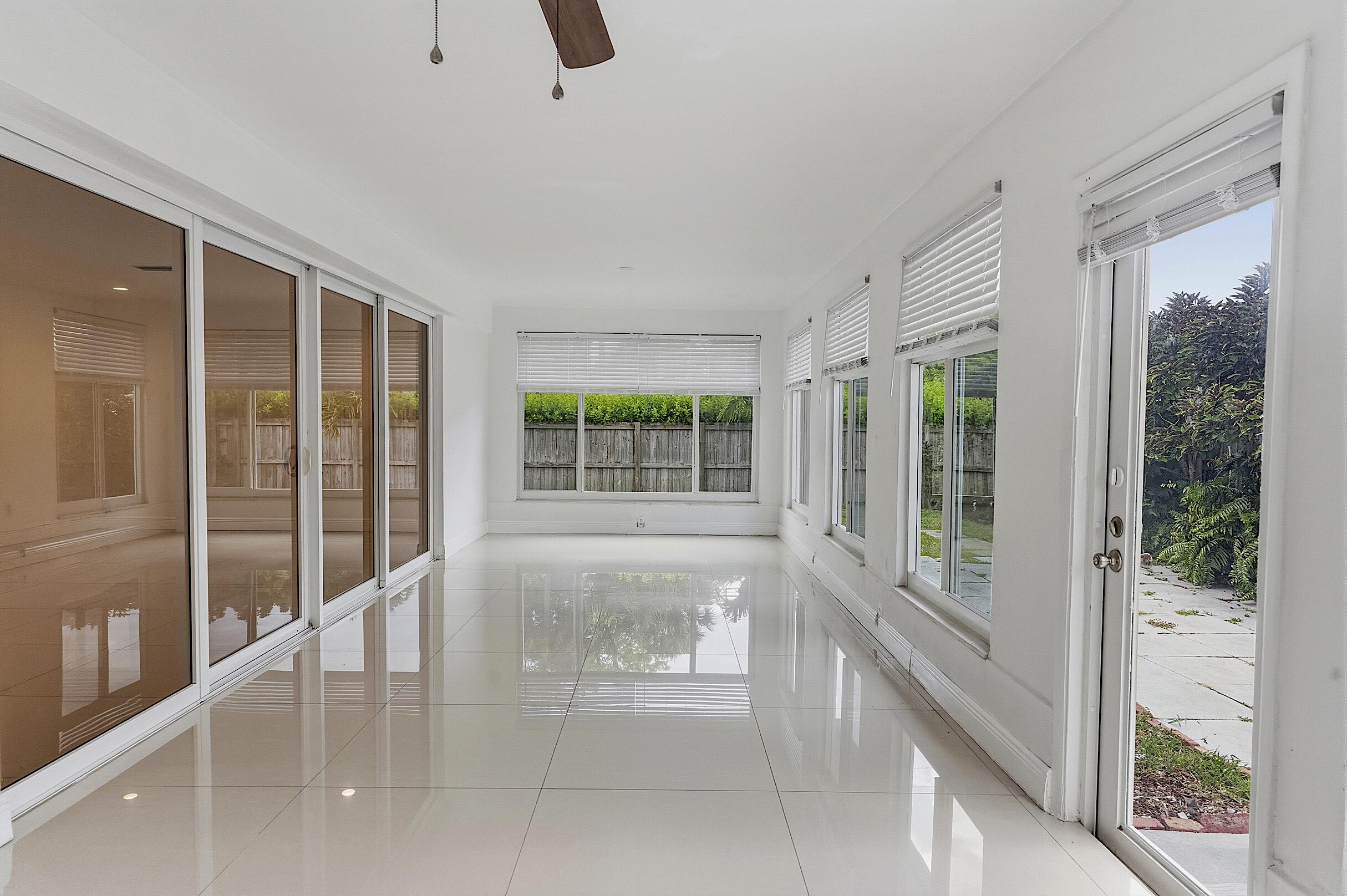 2910 NE 40th Lighthouse Point, FL 33064