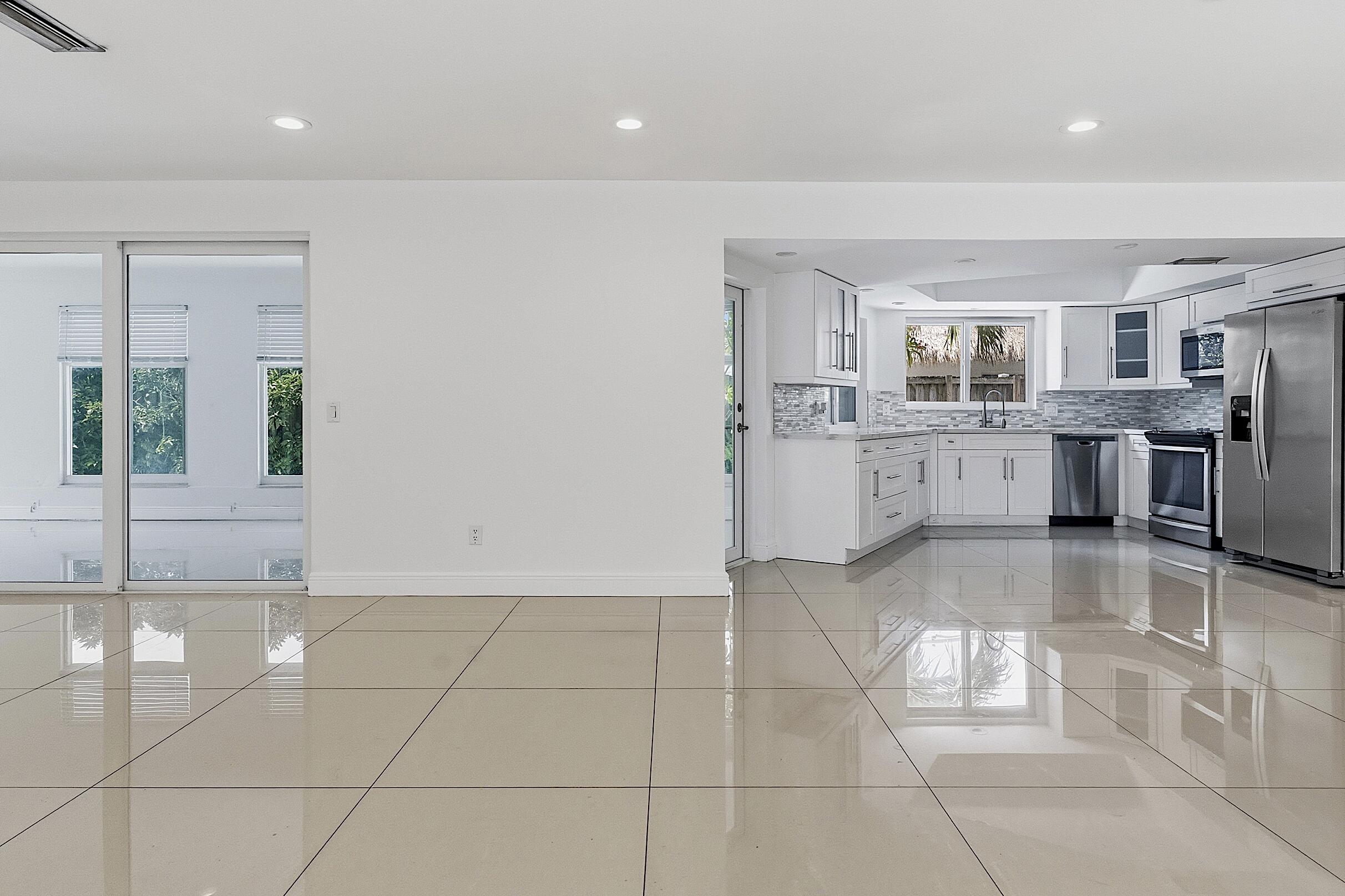 2910 NE 40th Lighthouse Point, FL 33064