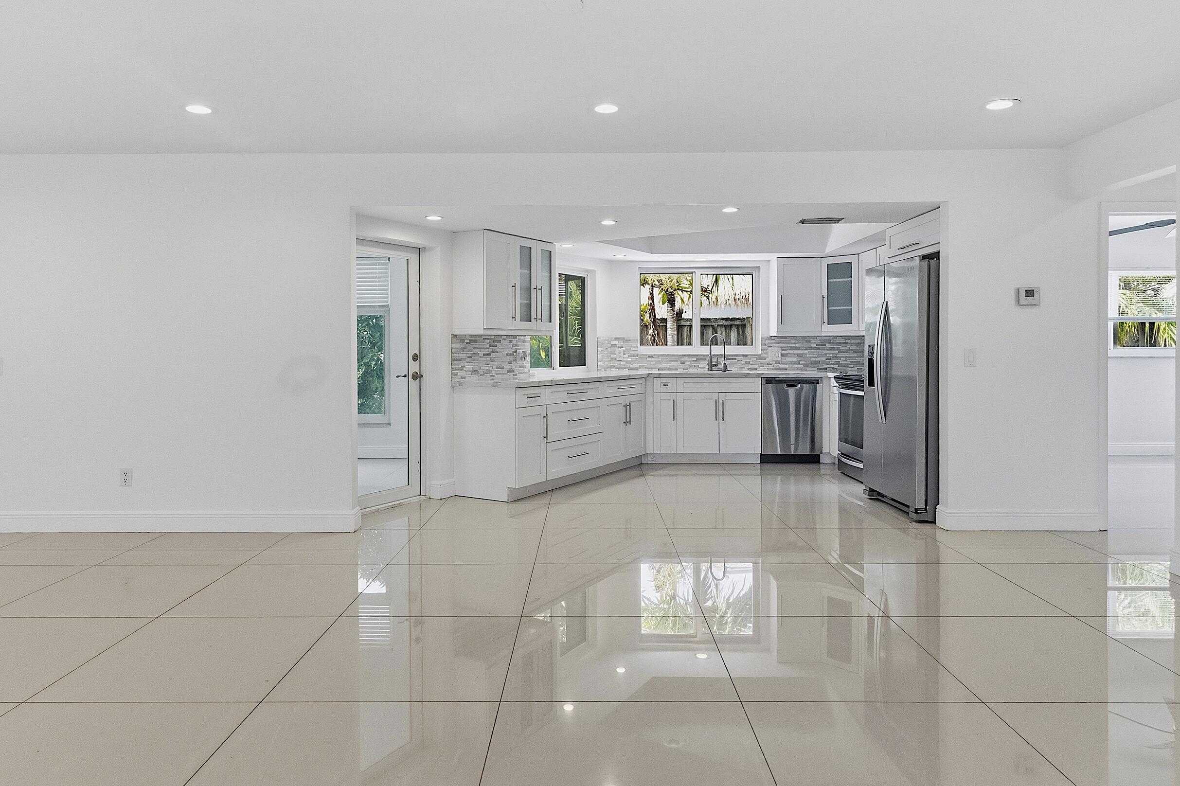 2910 NE 40th Lighthouse Point, FL 33064
