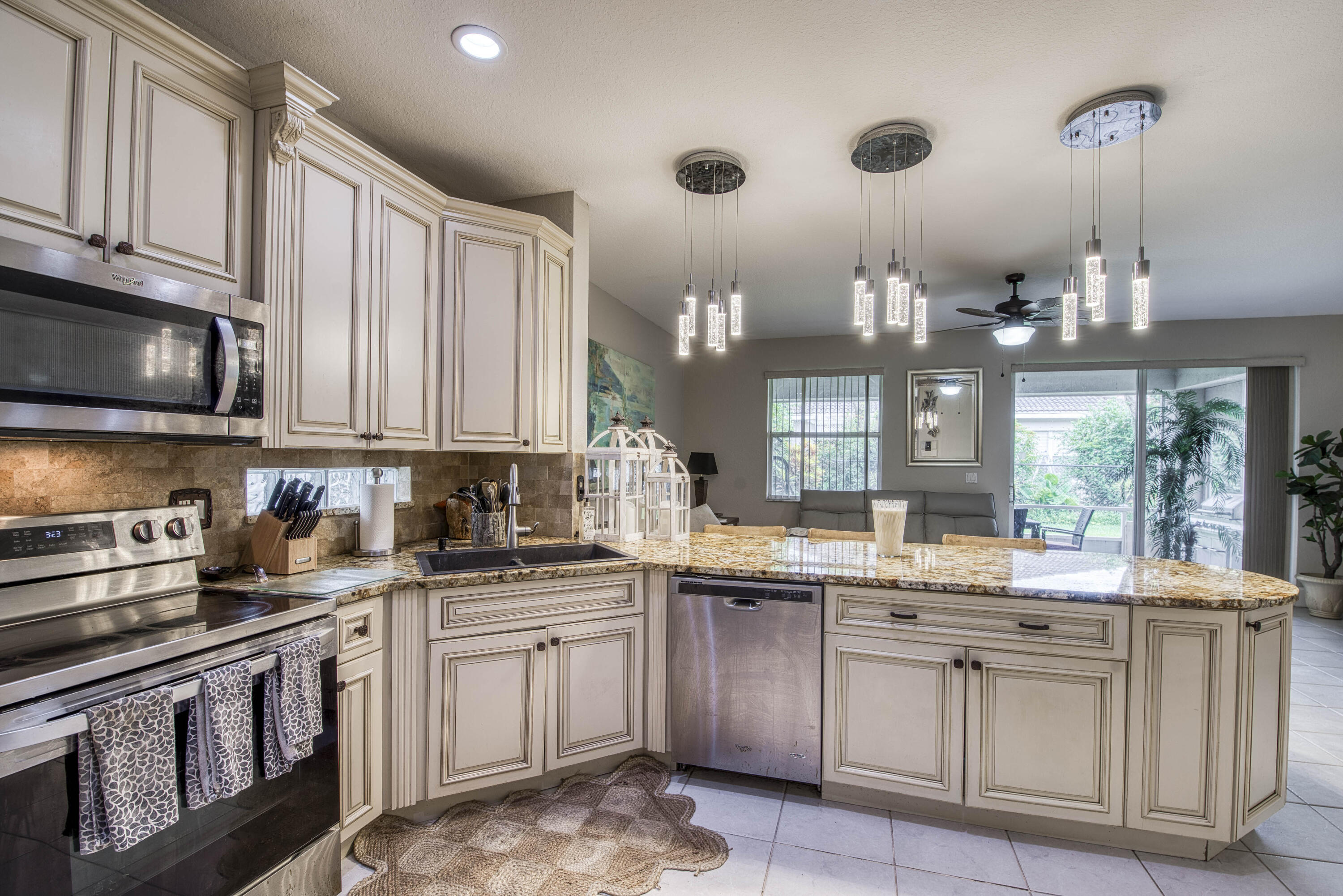 1508 Sagewood Riviera Beach, FL 33404