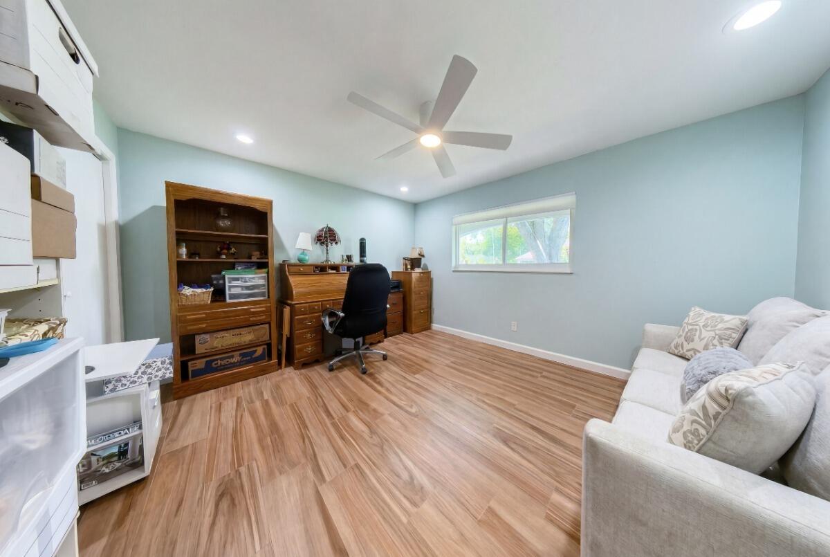 904 W Cypress #V-46 Pompano Beach, FL 33069