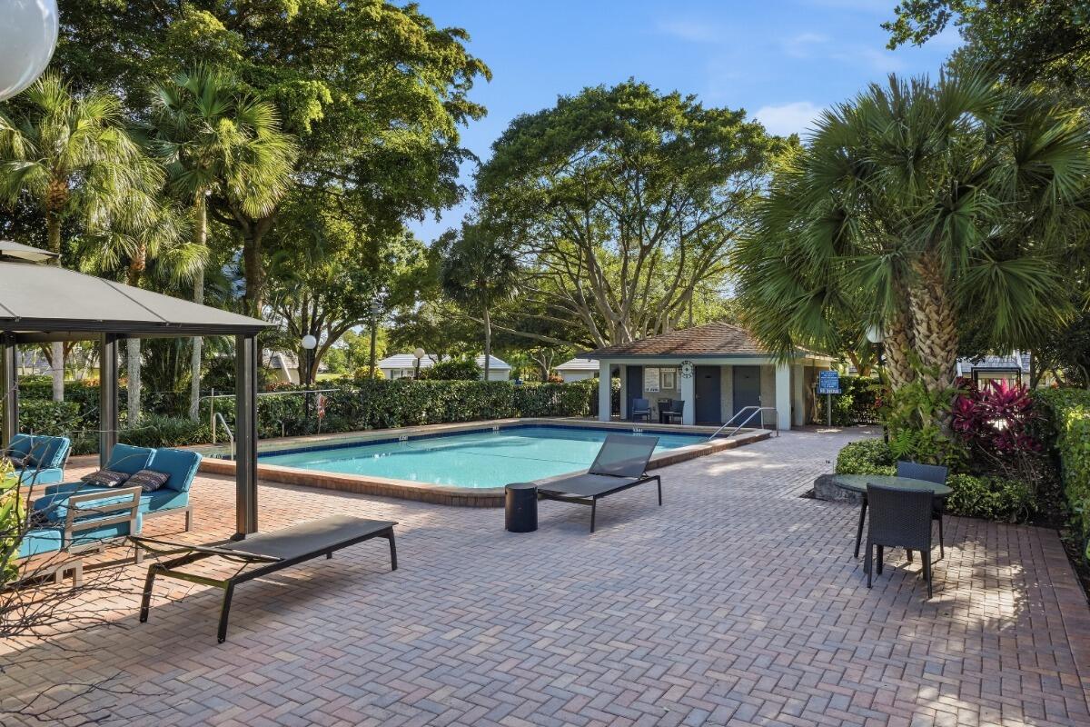 904 W Cypress #V-46 Pompano Beach, FL 33069