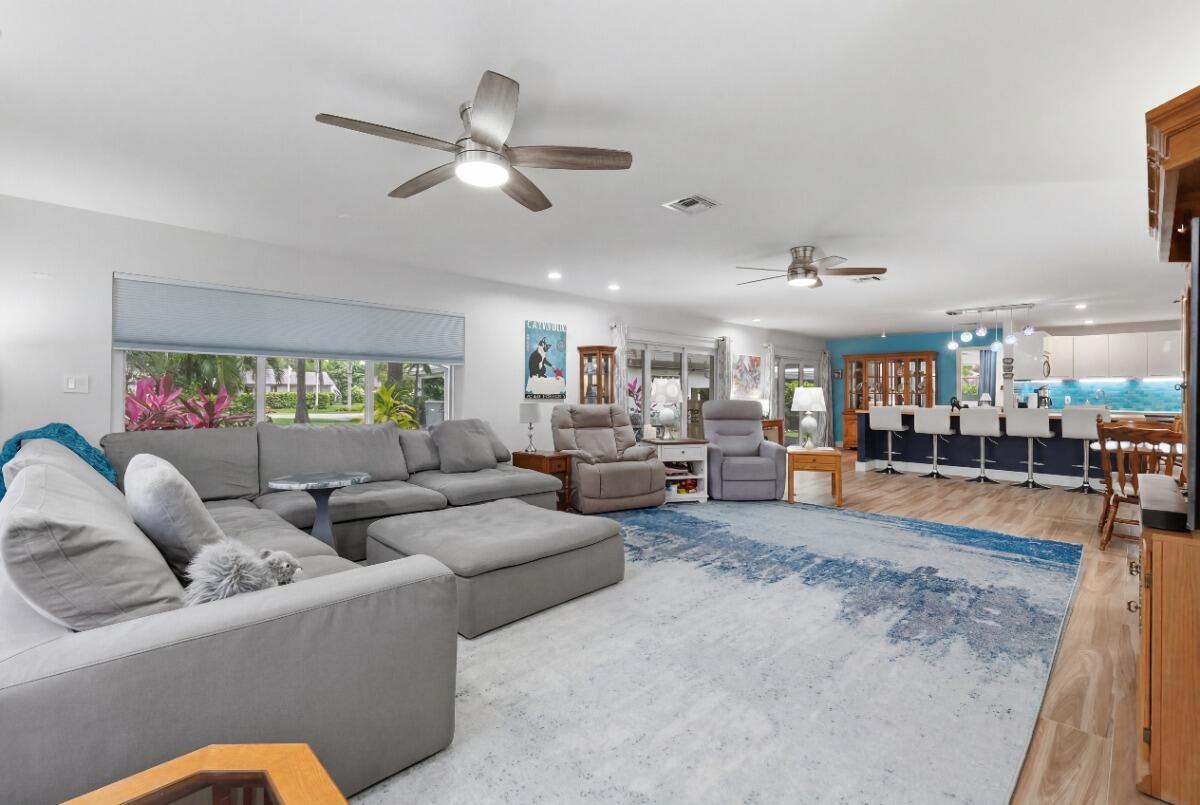 904 W Cypress #V-46 Pompano Beach, FL 33069