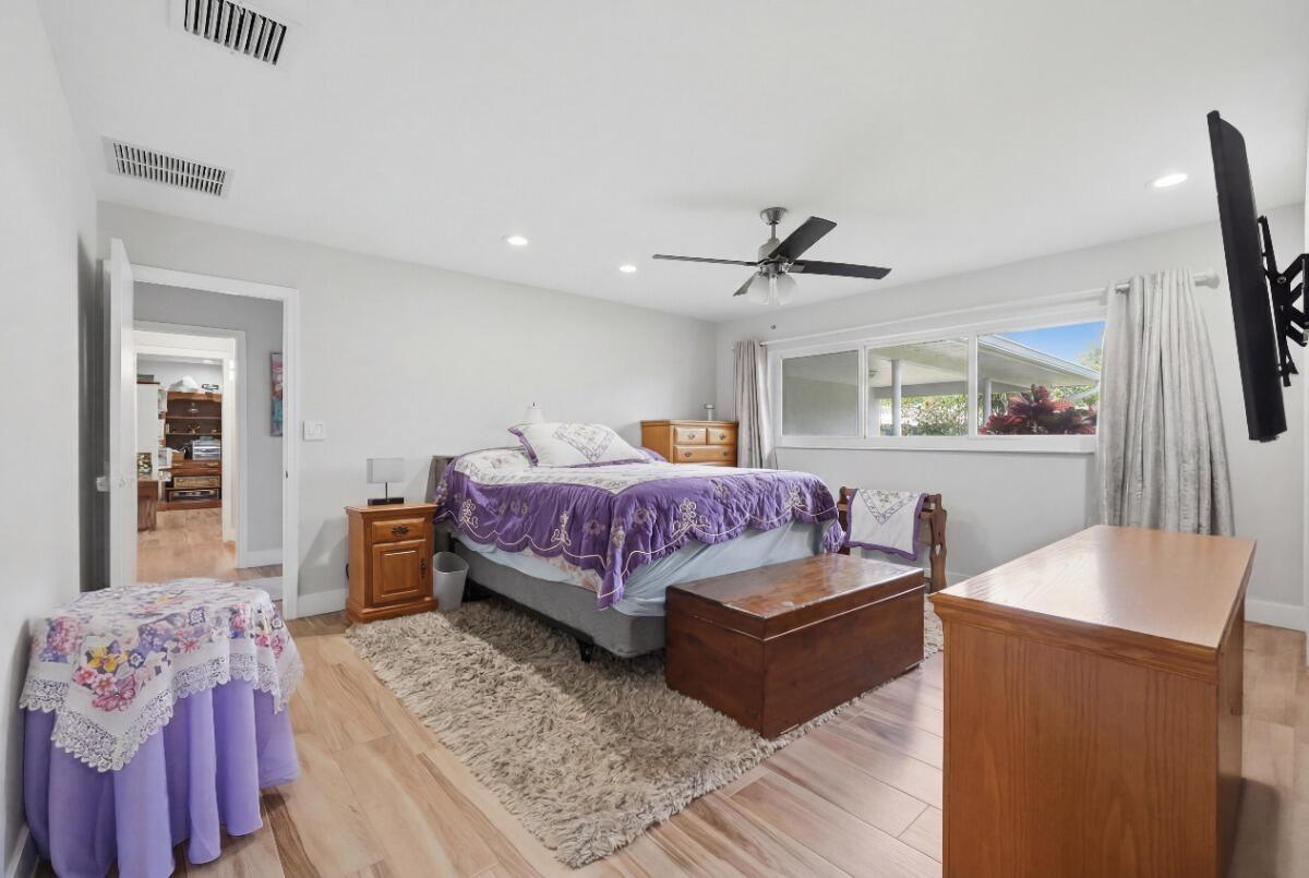 904 W Cypress #V-46 Pompano Beach, FL 33069
