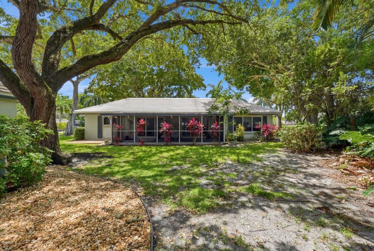 904 W Cypress #V-46 Pompano Beach, FL 33069