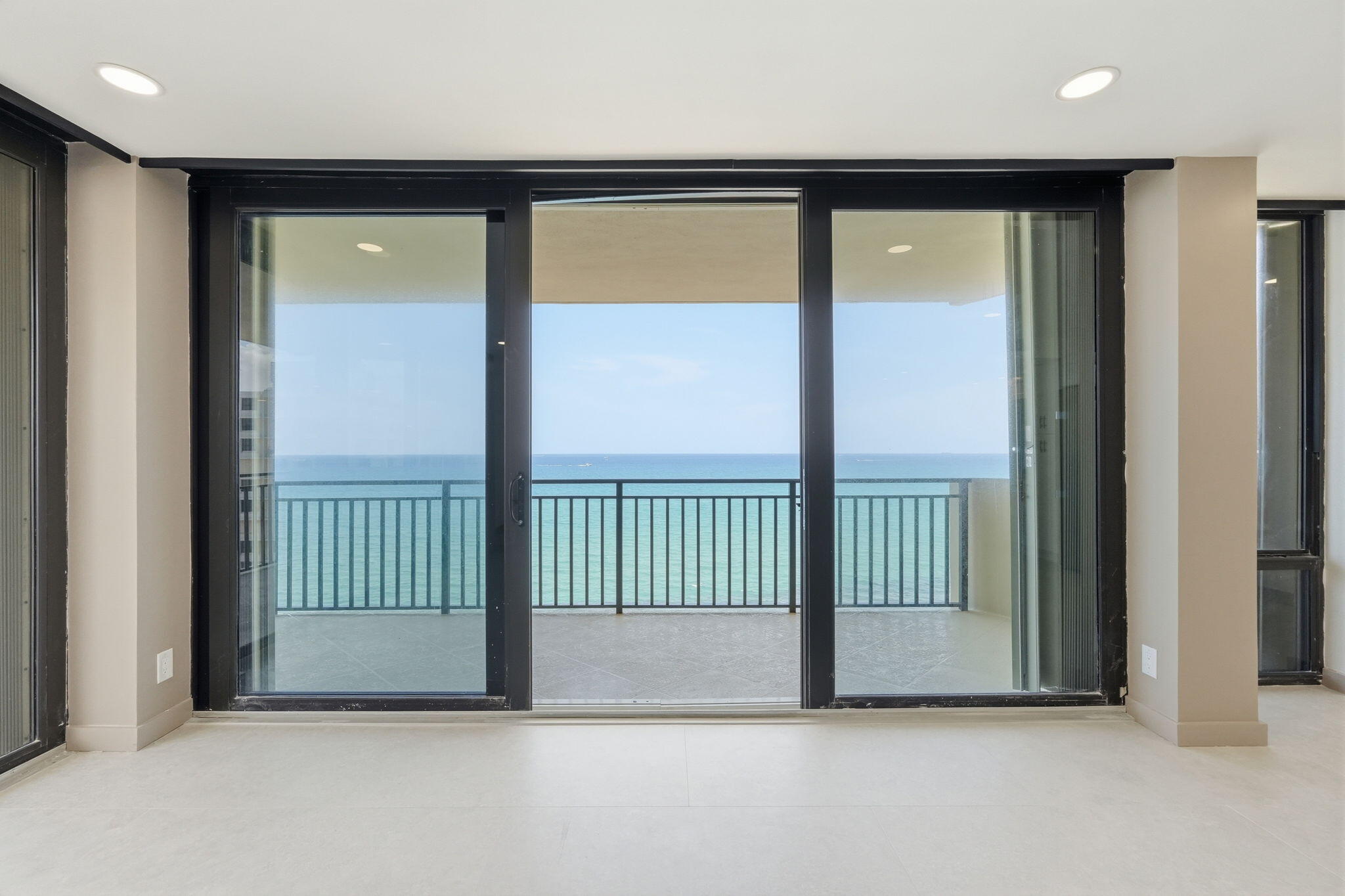 5460 N Ocean #6a Riviera Beach, FL 33404