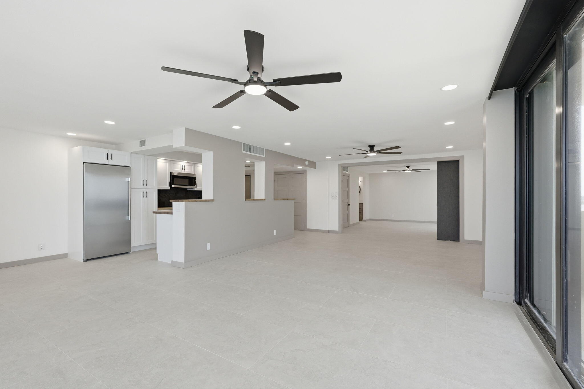 5460 N Ocean #6a Riviera Beach, FL 33404