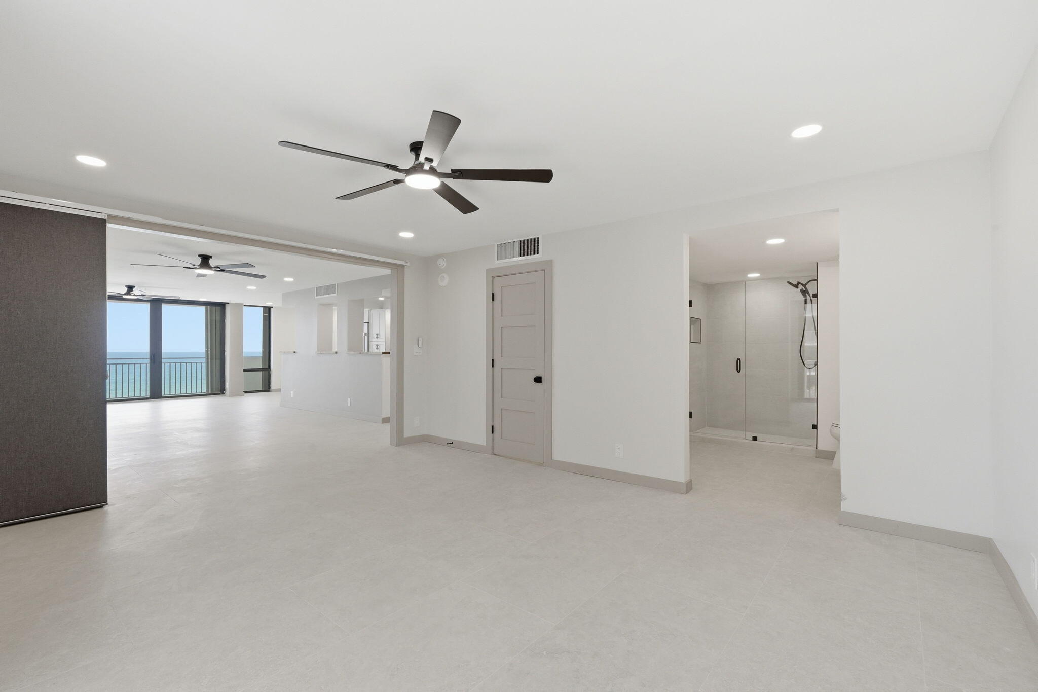 5460 N Ocean #6a Riviera Beach, FL 33404