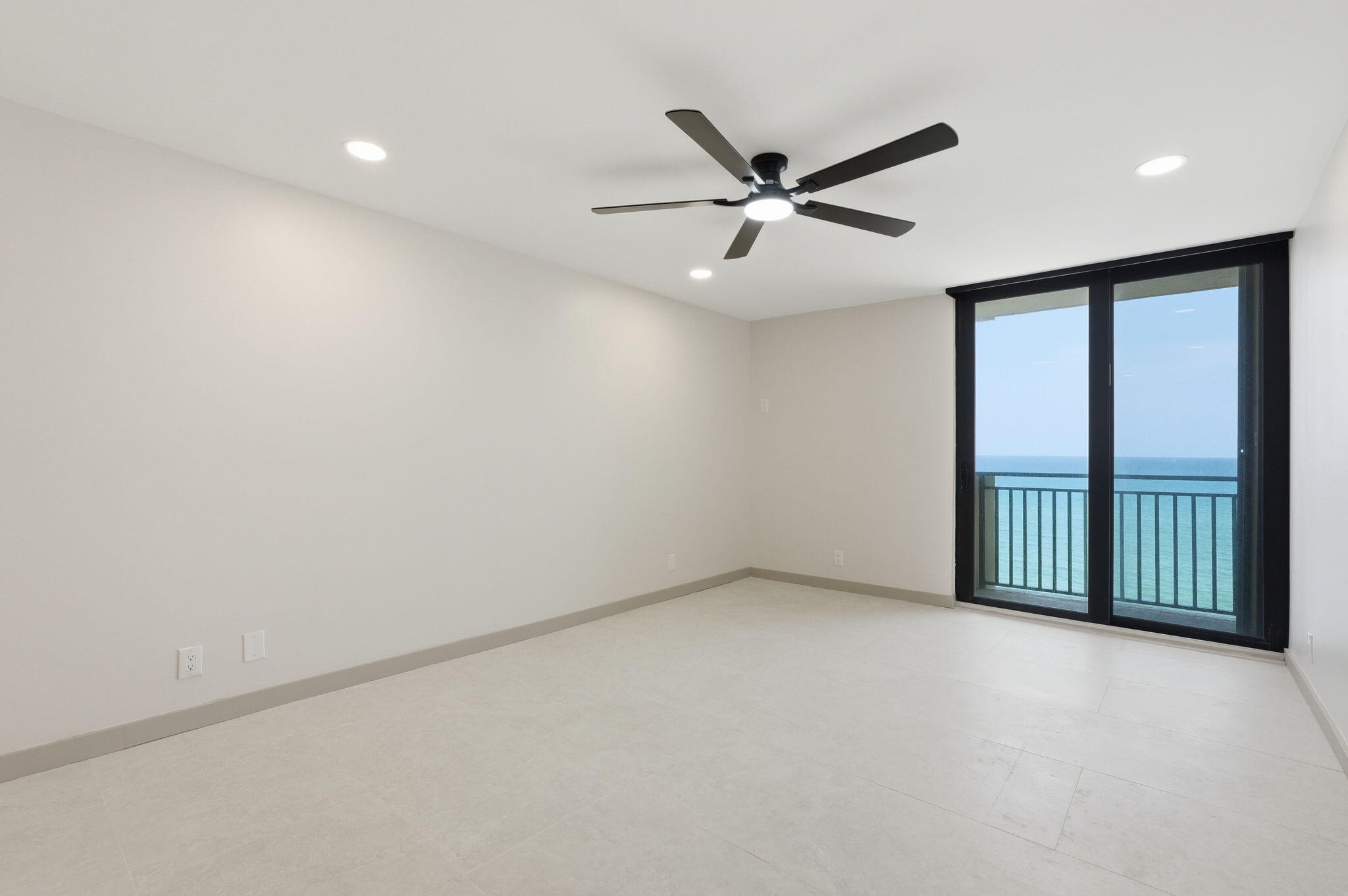 5460 N Ocean #6a Riviera Beach, FL 33404