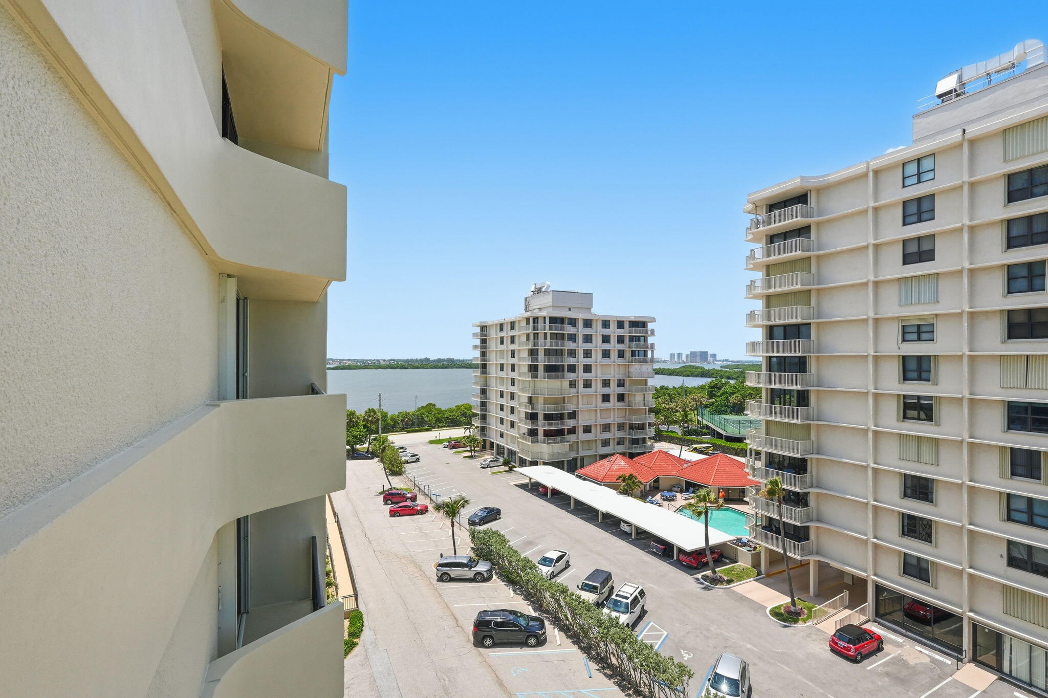 5460 N Ocean #6a Riviera Beach, FL 33404