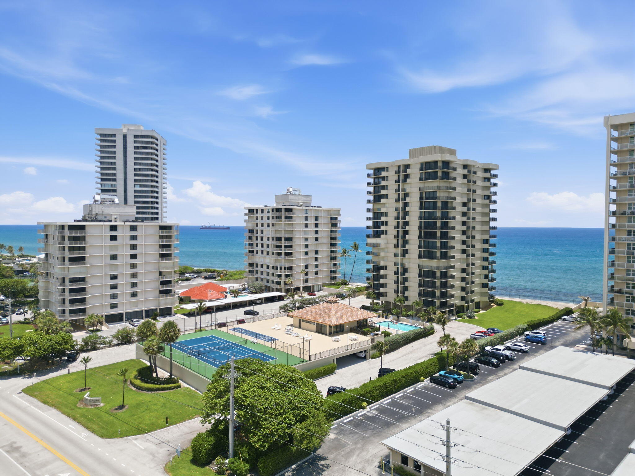 5460 N Ocean #6a Riviera Beach, FL 33404