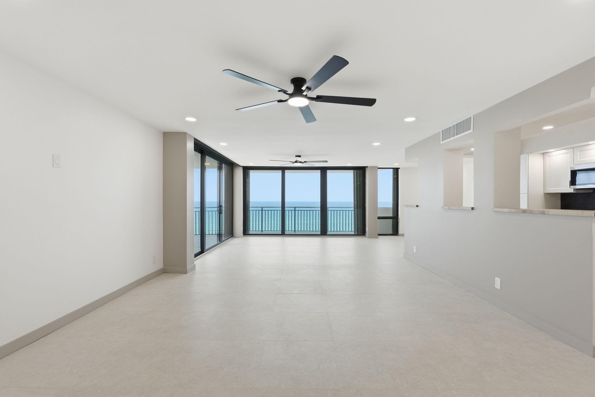 5460 N Ocean #6a Riviera Beach, FL 33404