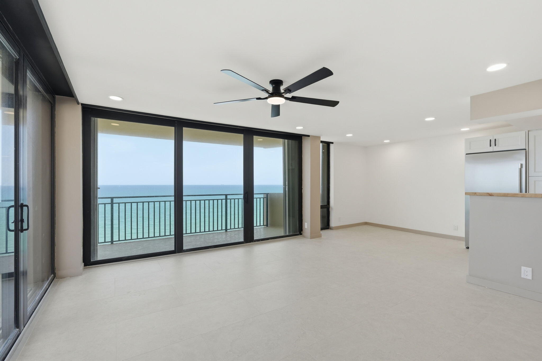 5460 N Ocean #6a Riviera Beach, FL 33404
