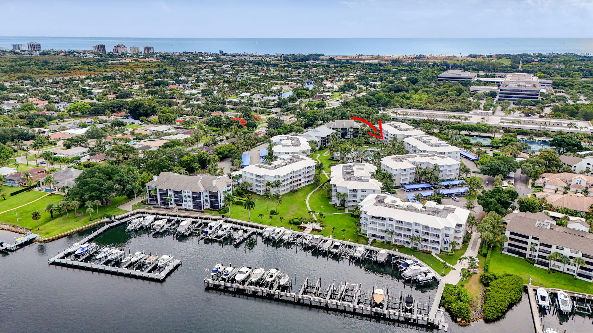 1013 Bay Colony Dr