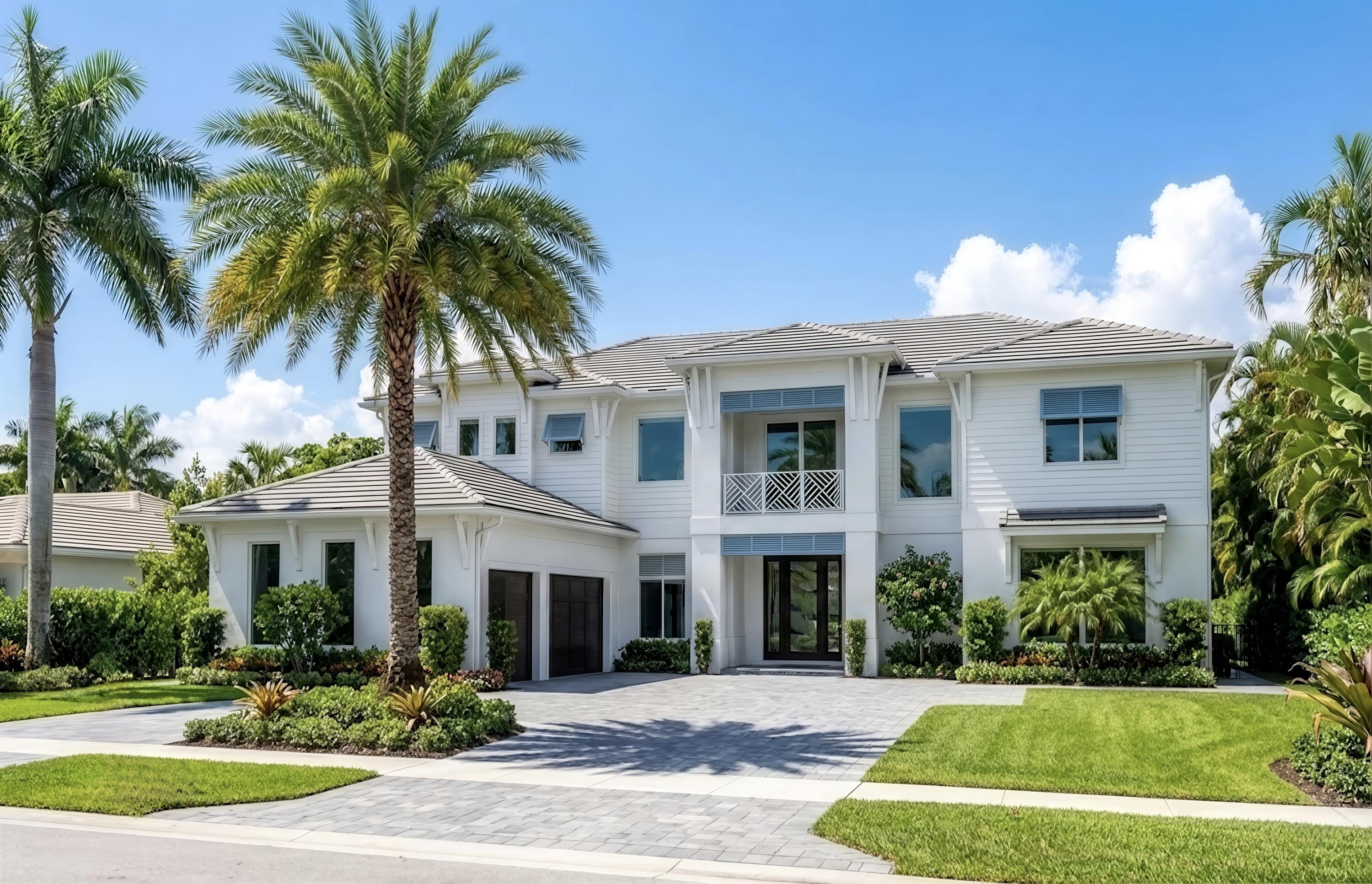 2423 Edgewater Dr