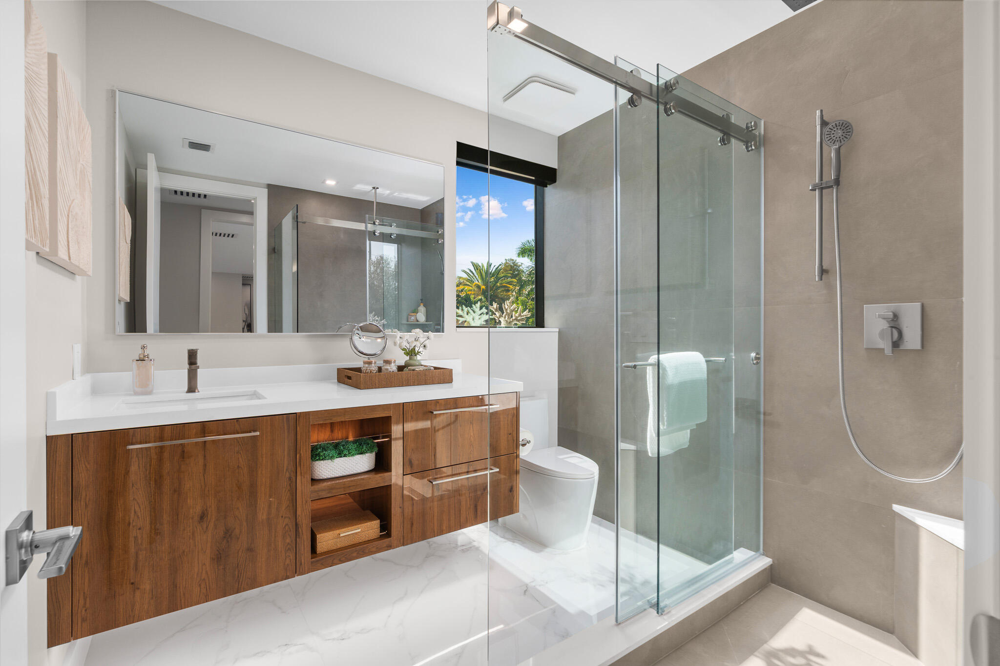 829 SW 11th Fort Lauderdale, FL 33315