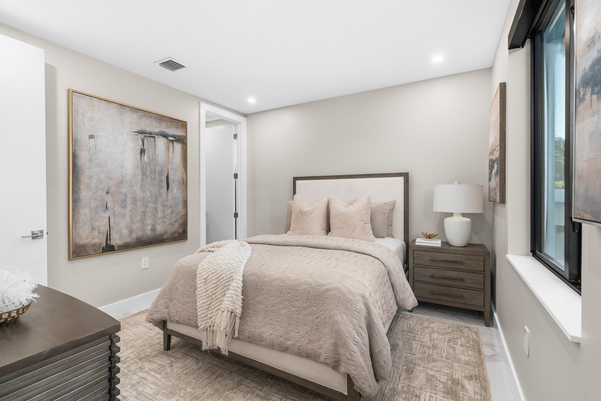 829 SW 11th Fort Lauderdale, FL 33315