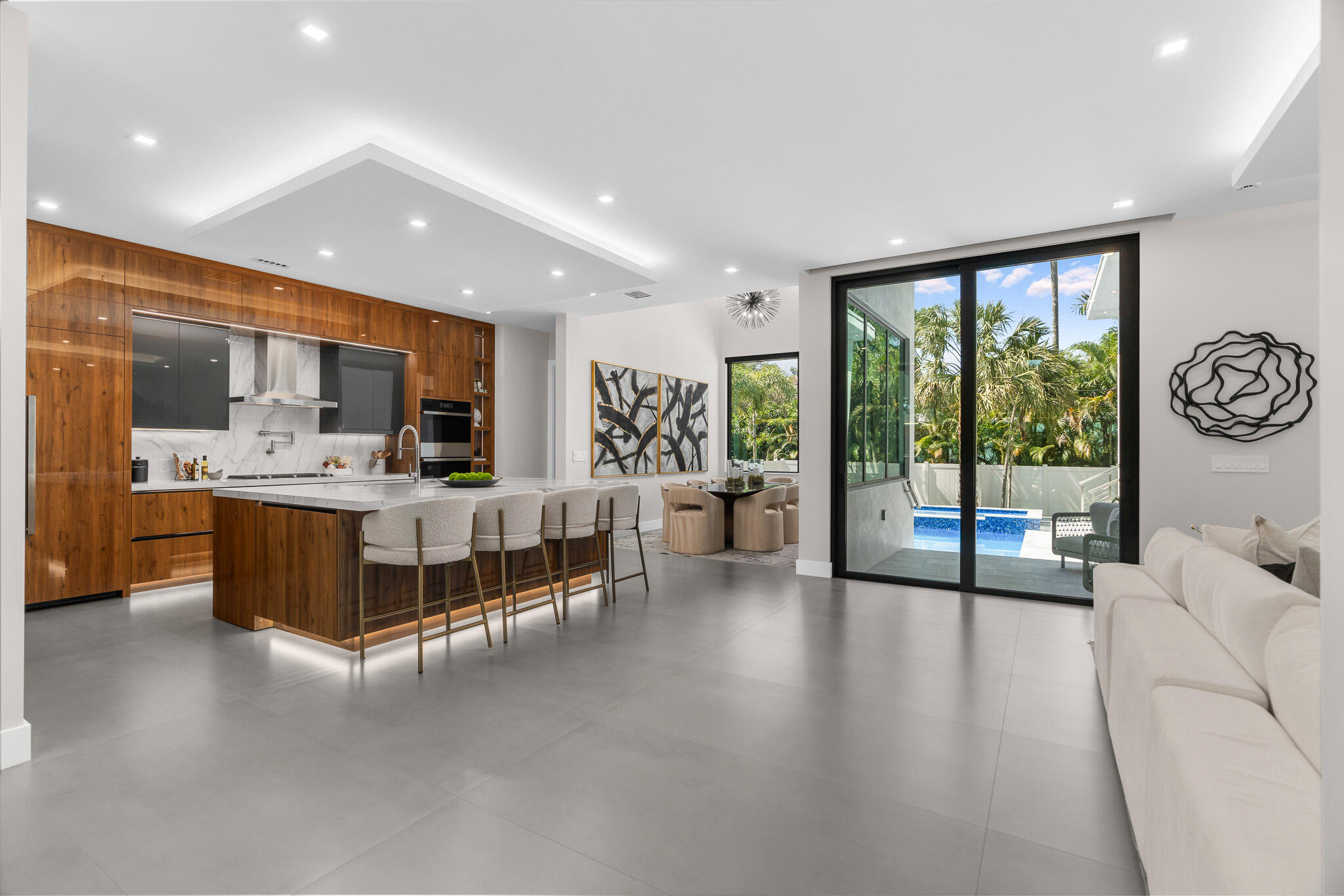 829 SW 11th Fort Lauderdale, FL 33315