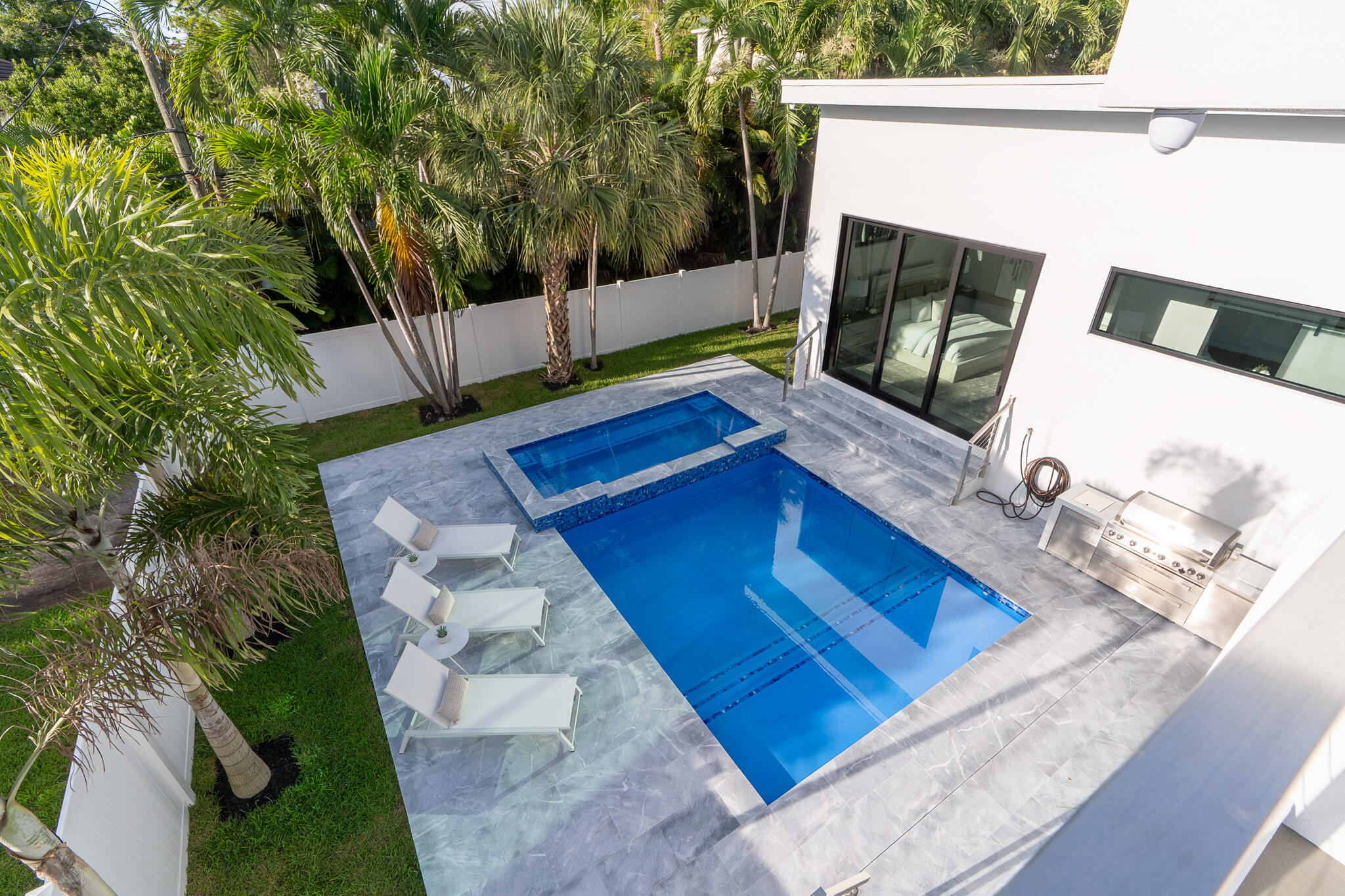 829 SW 11th Fort Lauderdale, FL 33315