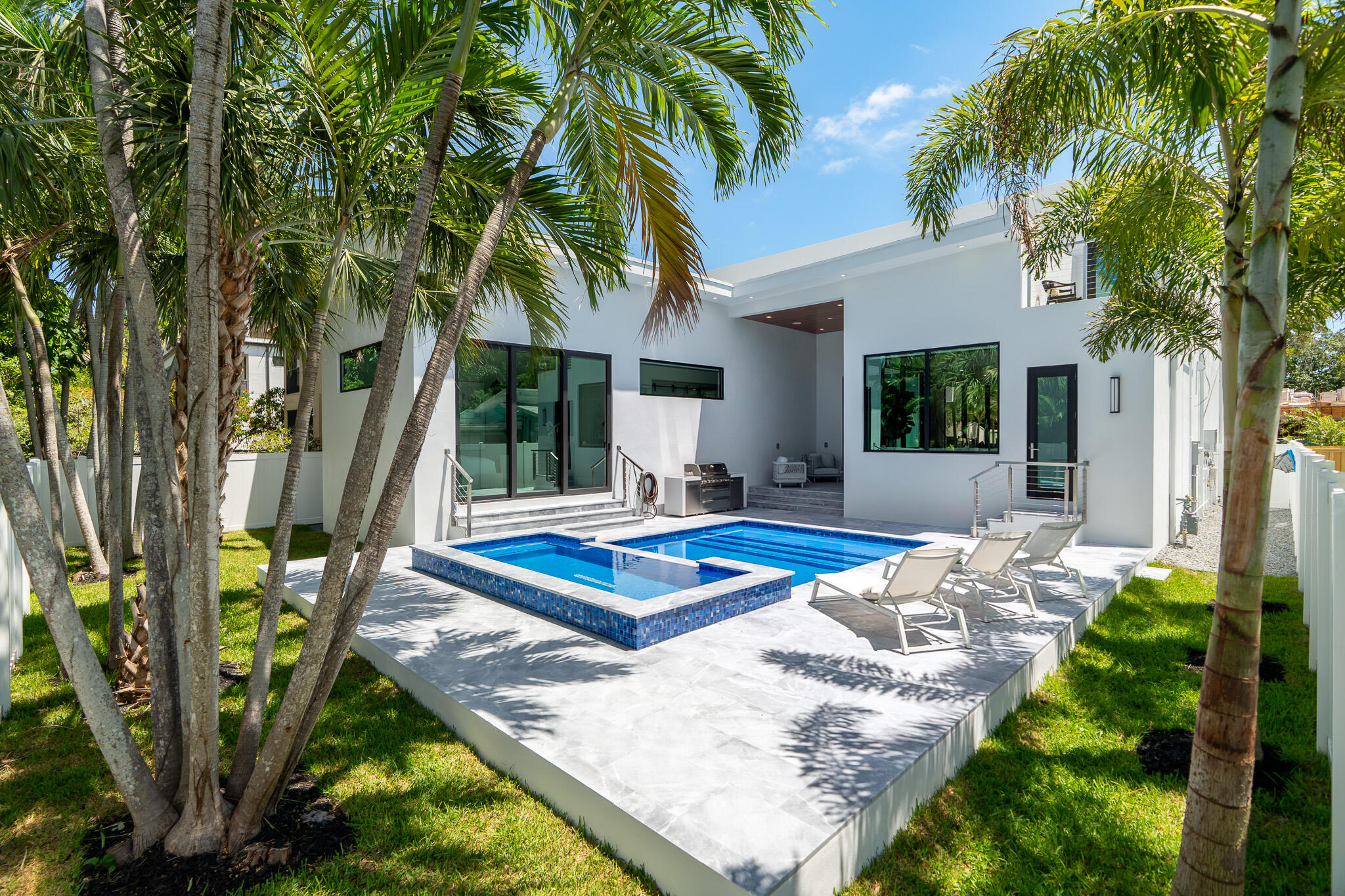 829 SW 11th Fort Lauderdale, FL 33315