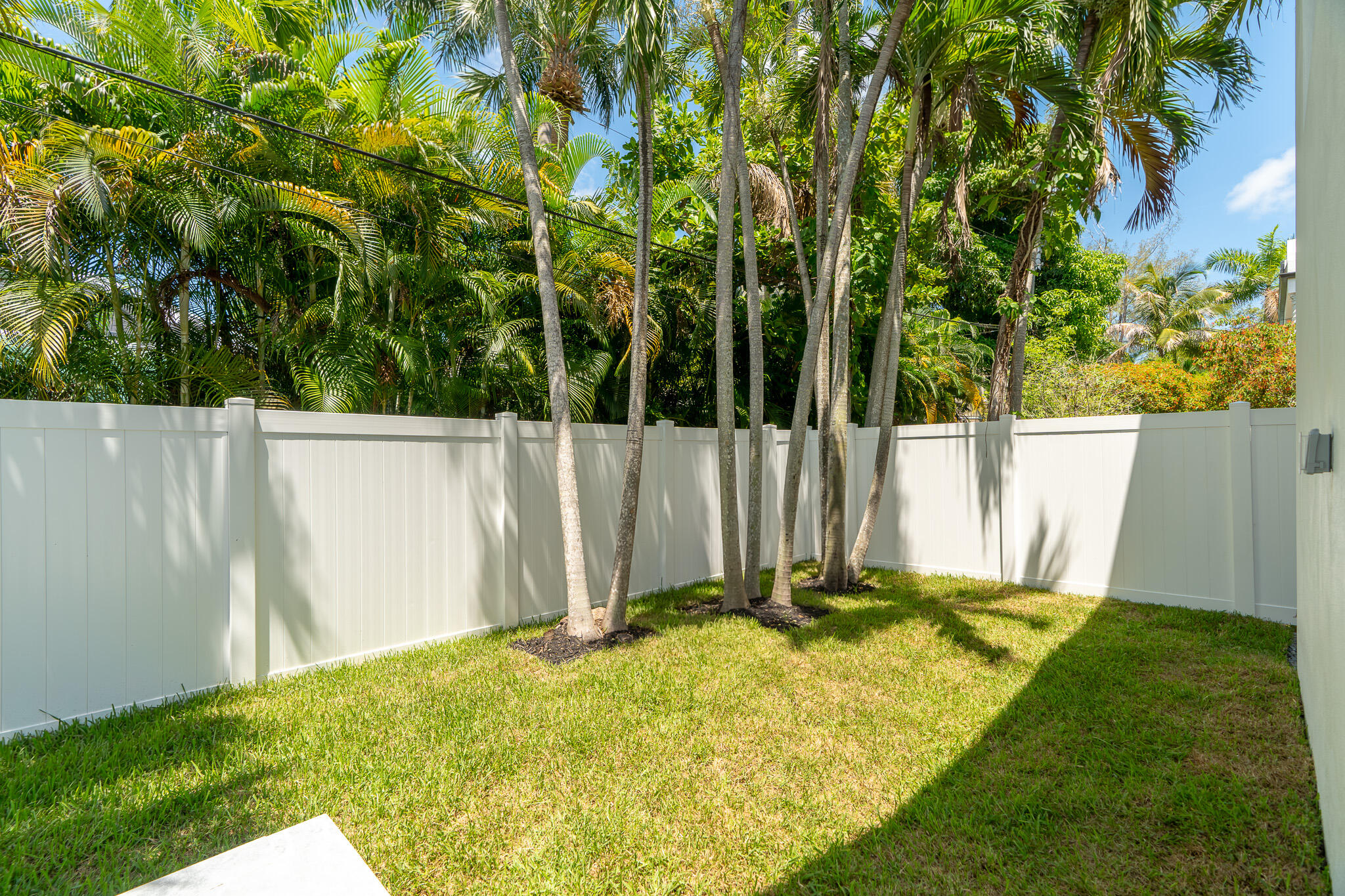 829 SW 11th Fort Lauderdale, FL 33315