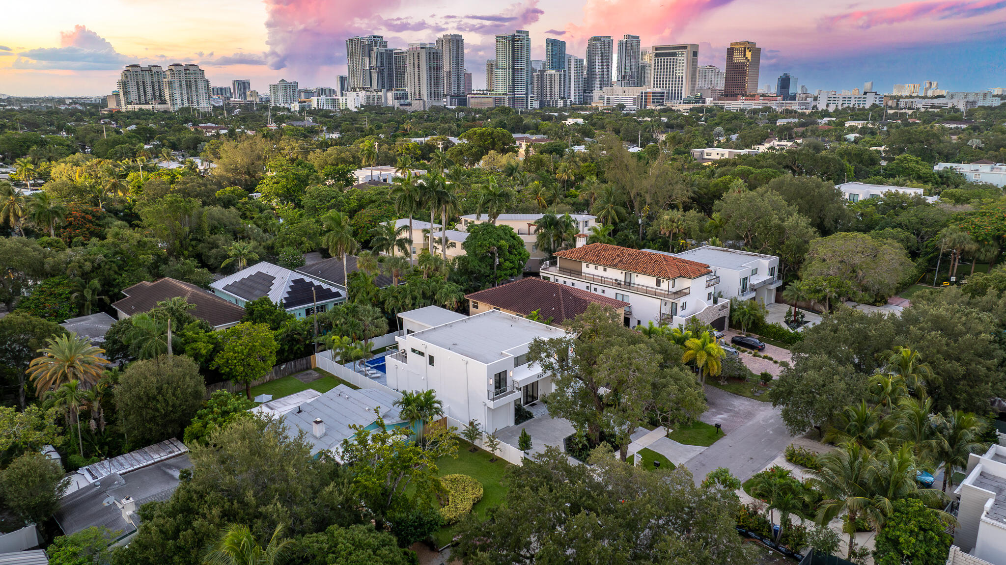 829 SW 11th Fort Lauderdale, FL 33315