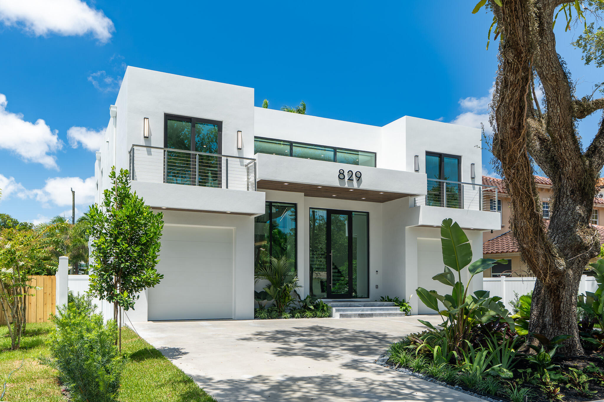 829 SW 11th Fort Lauderdale, FL 33315