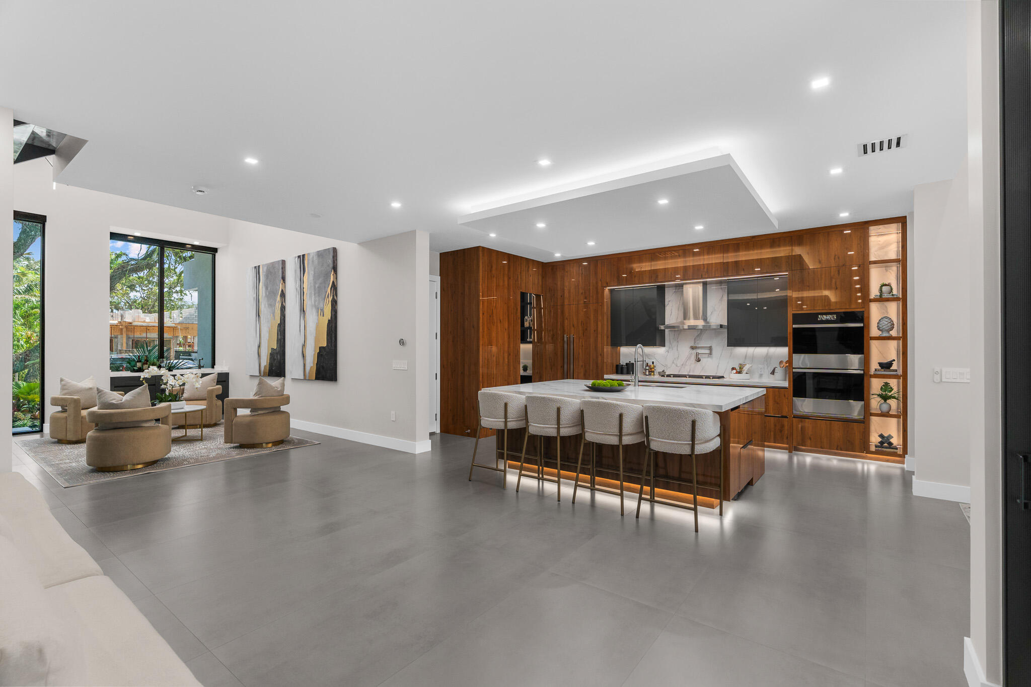 829 SW 11th Fort Lauderdale, FL 33315