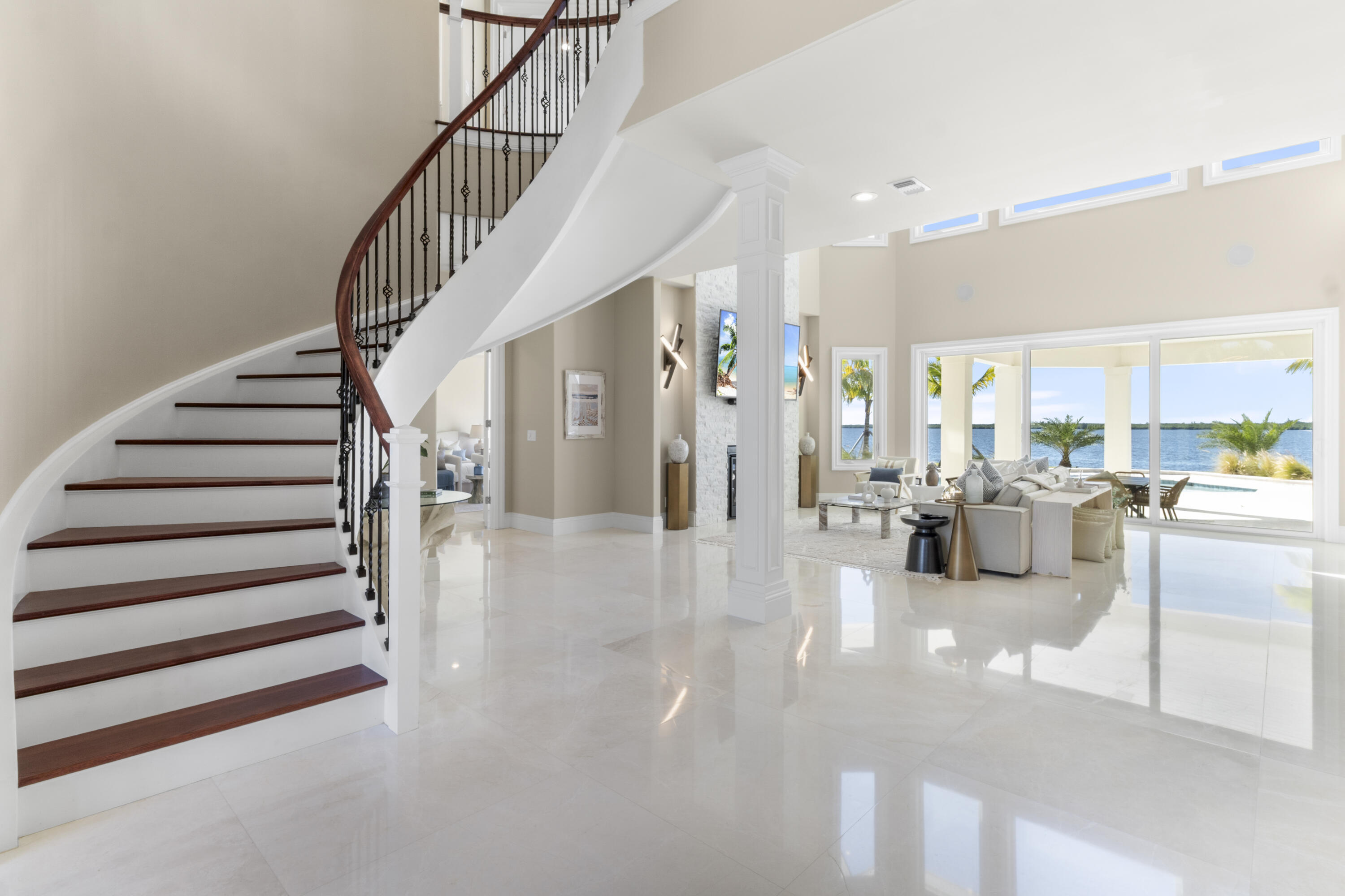 526 Pt Ln Vero Beach, FL 32963