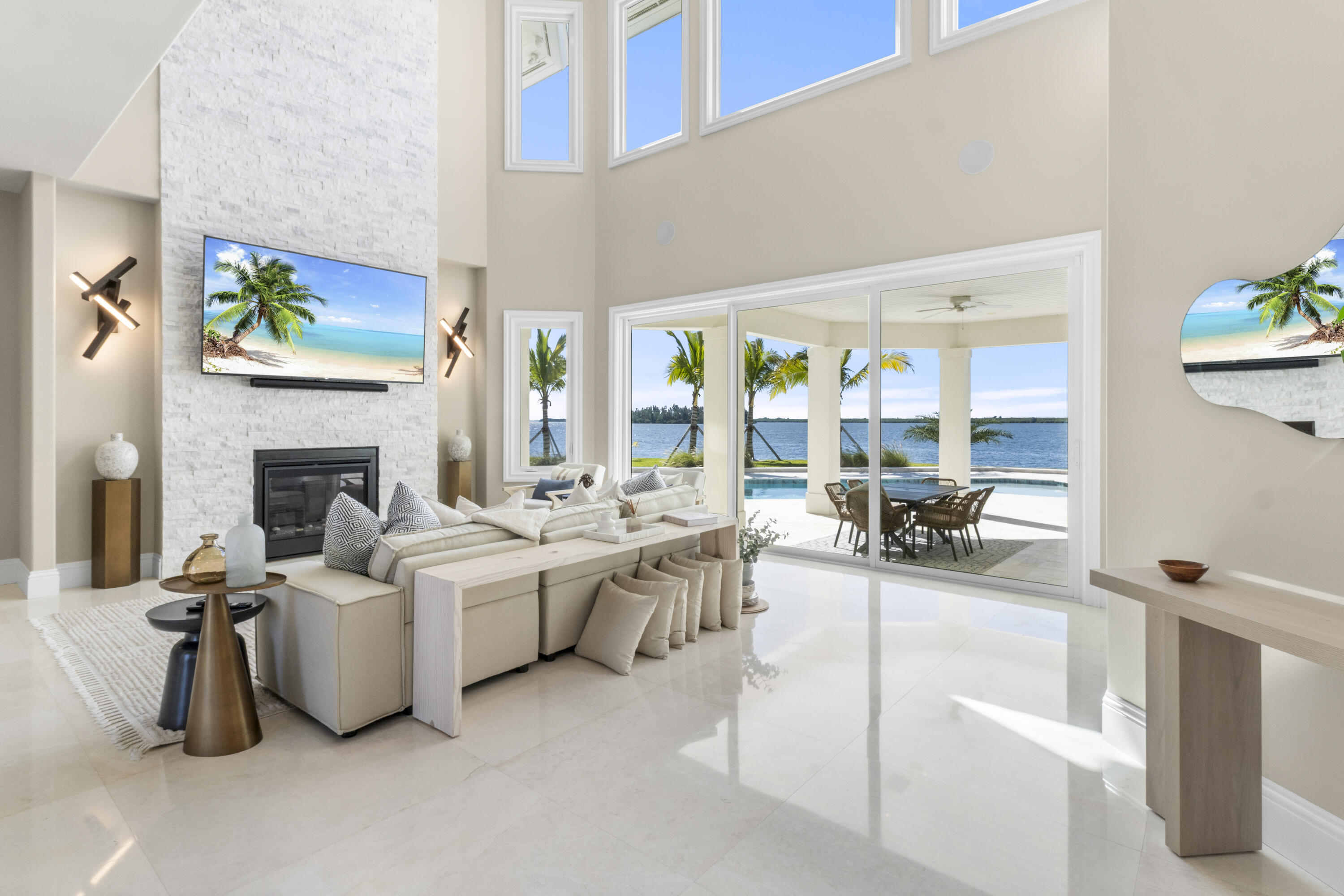 526 Pt Ln Vero Beach, FL 32963