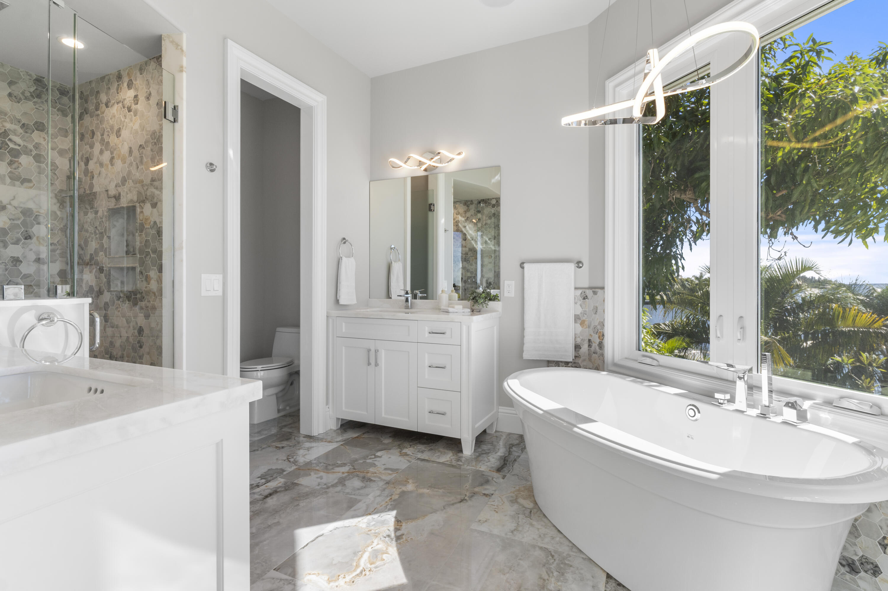 526 Pt Ln Vero Beach, FL 32963