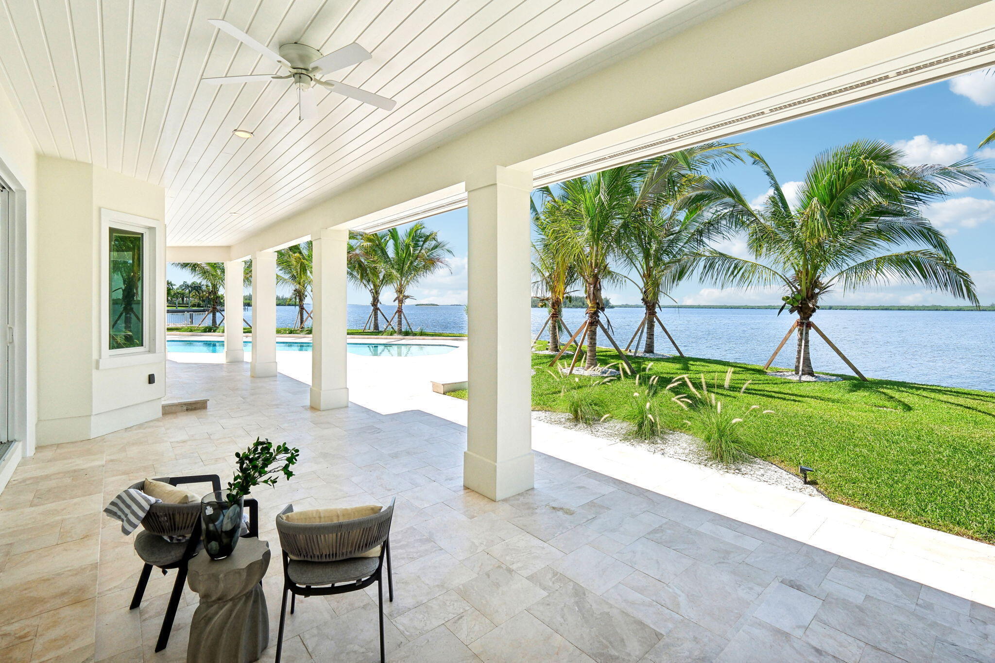526 Pt Ln Vero Beach, FL 32963