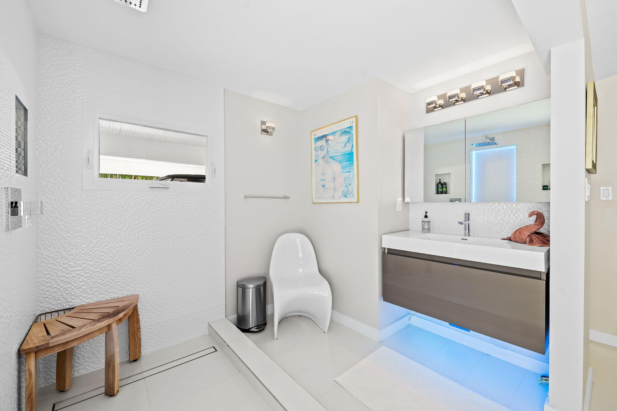 2208 Anchor Dr Fort Lauderdale, FL 33316