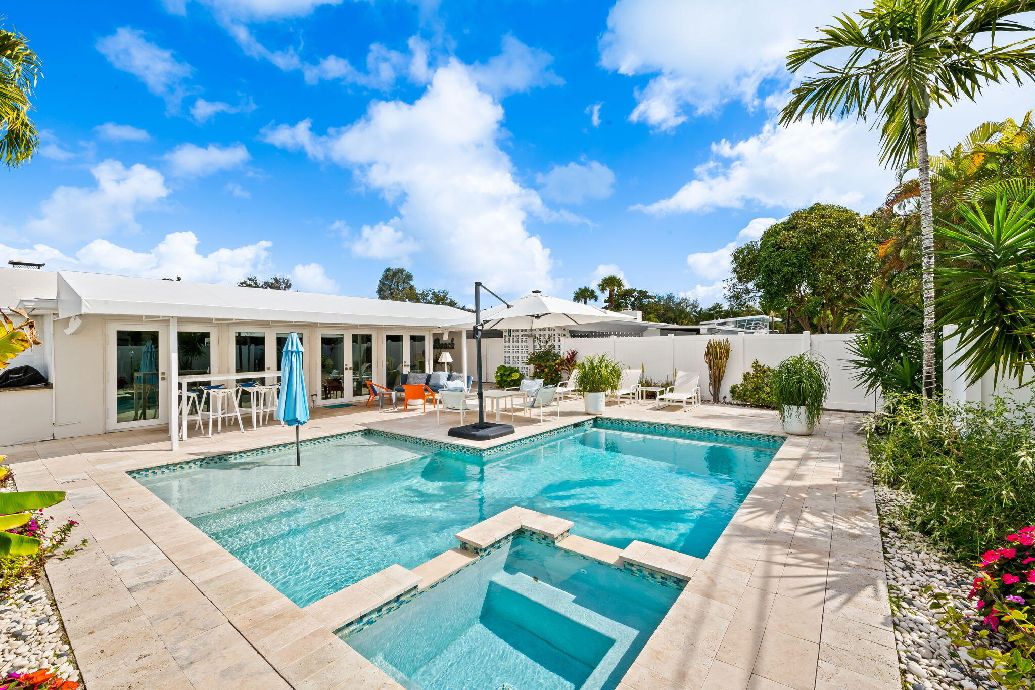 2208 Anchor Dr Fort Lauderdale, FL 33316