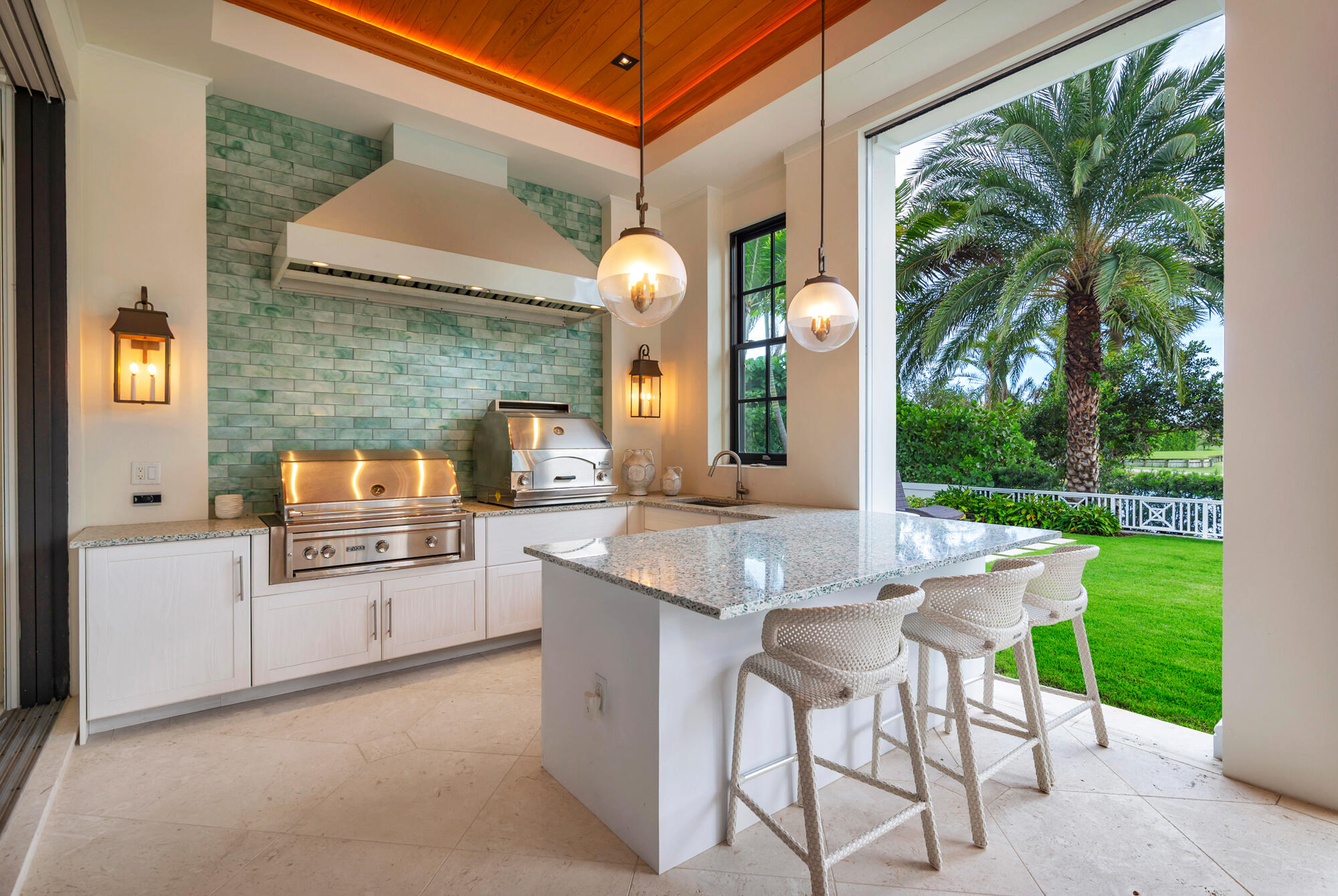 1263 Lake House Dr North Palm Beach, FL 33408