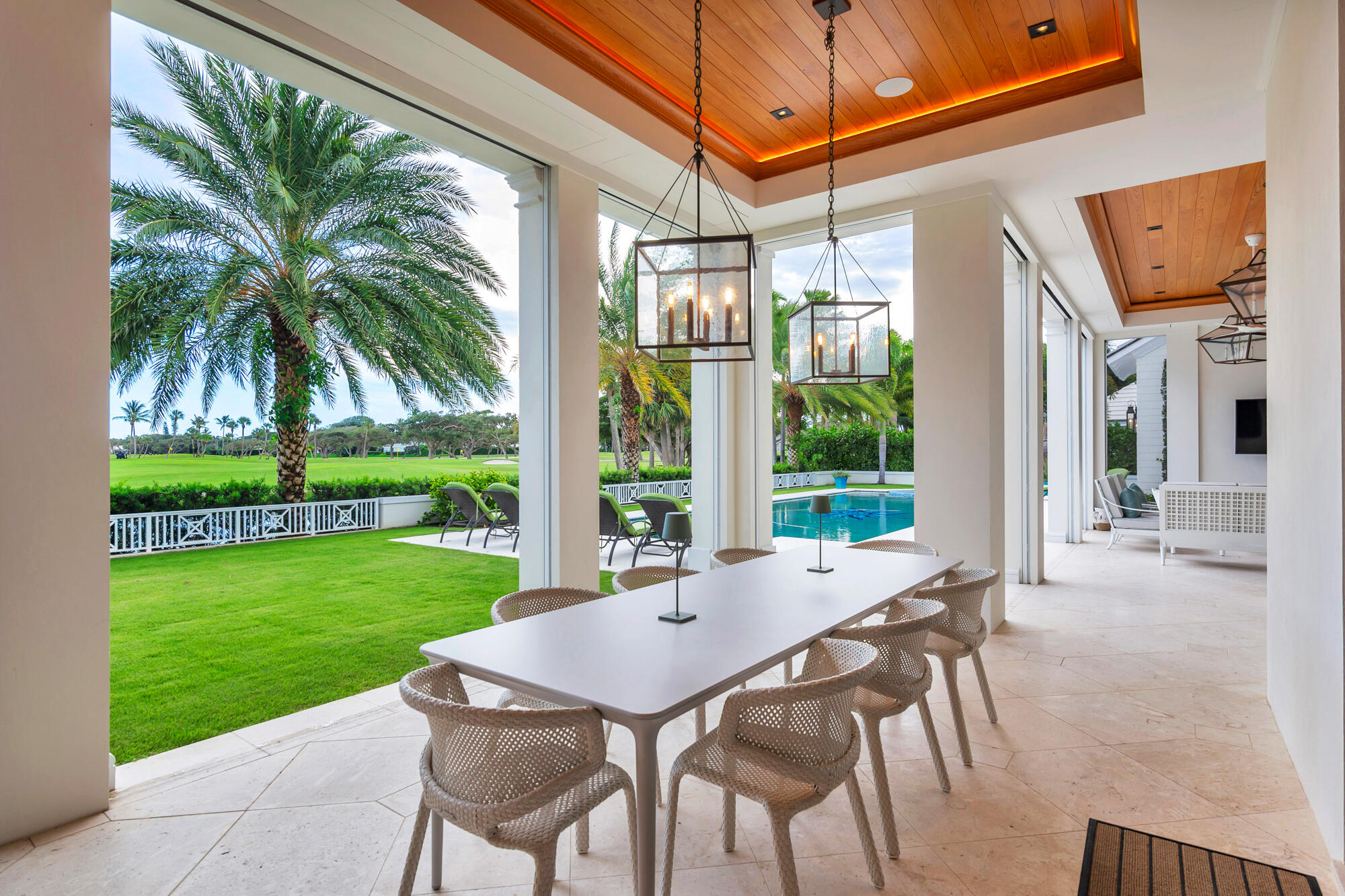 1263 Lake House Dr North Palm Beach, FL 33408