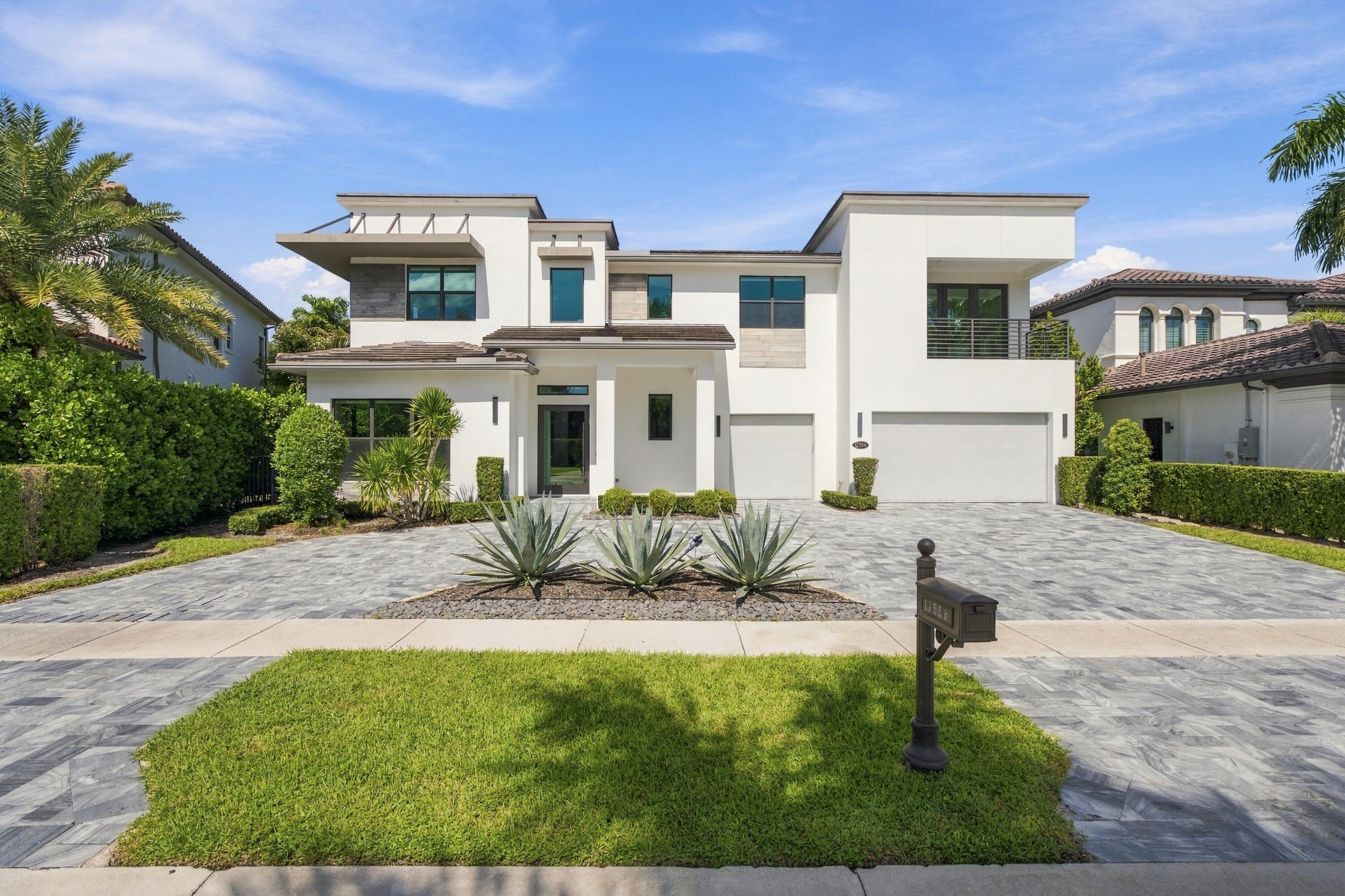17558 Cadena Dr