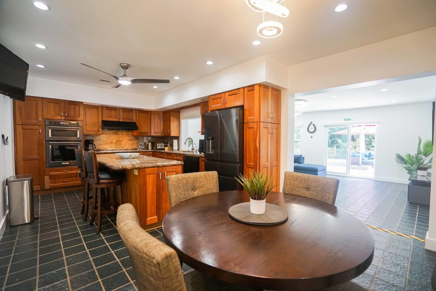 3150 Calle Largo Dr,Hollywood, FL 33021
