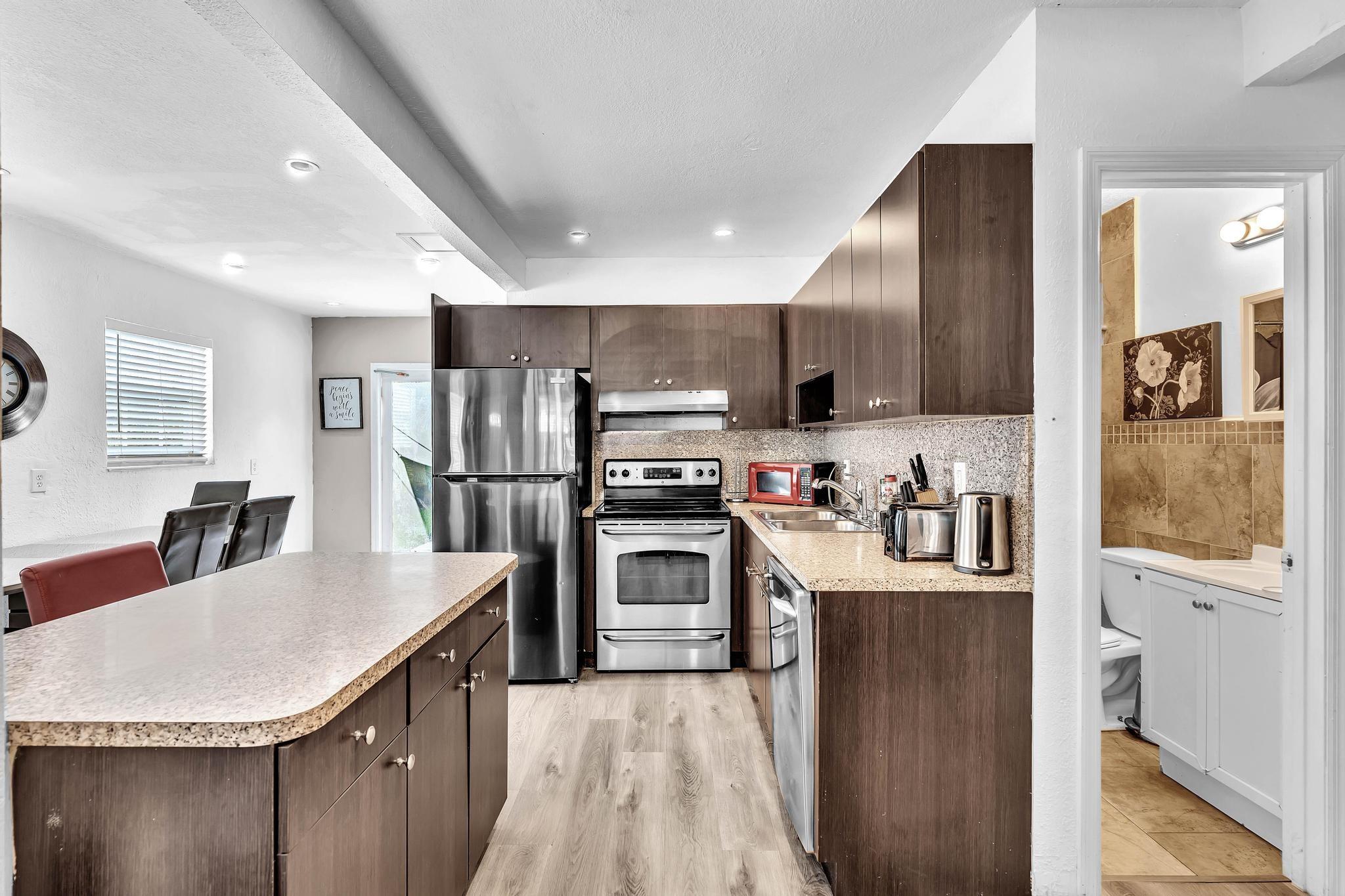 1600 NW 2nd Ave,Fort Lauderdale, FL 33311