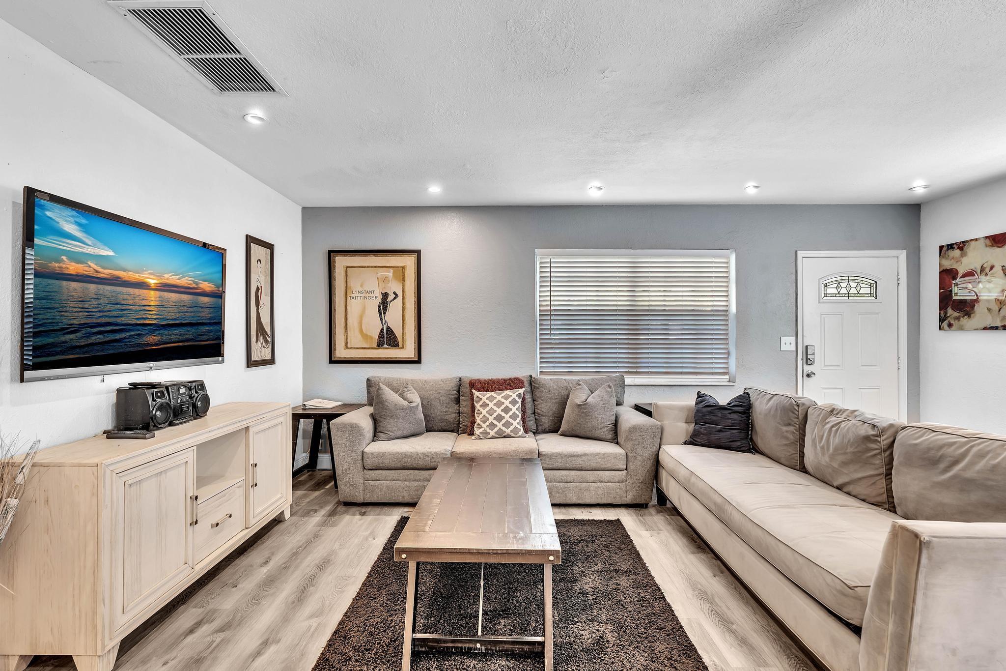 1600 NW 2nd Ave,Fort Lauderdale, FL 33311