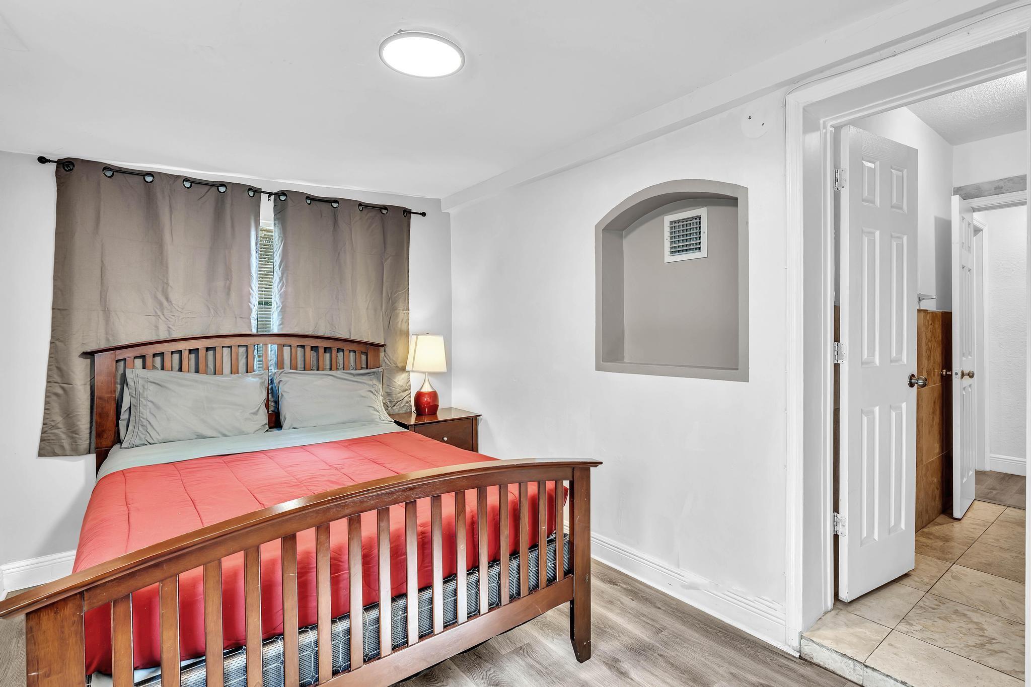 1600 NW 2nd Ave,Fort Lauderdale, FL 33311