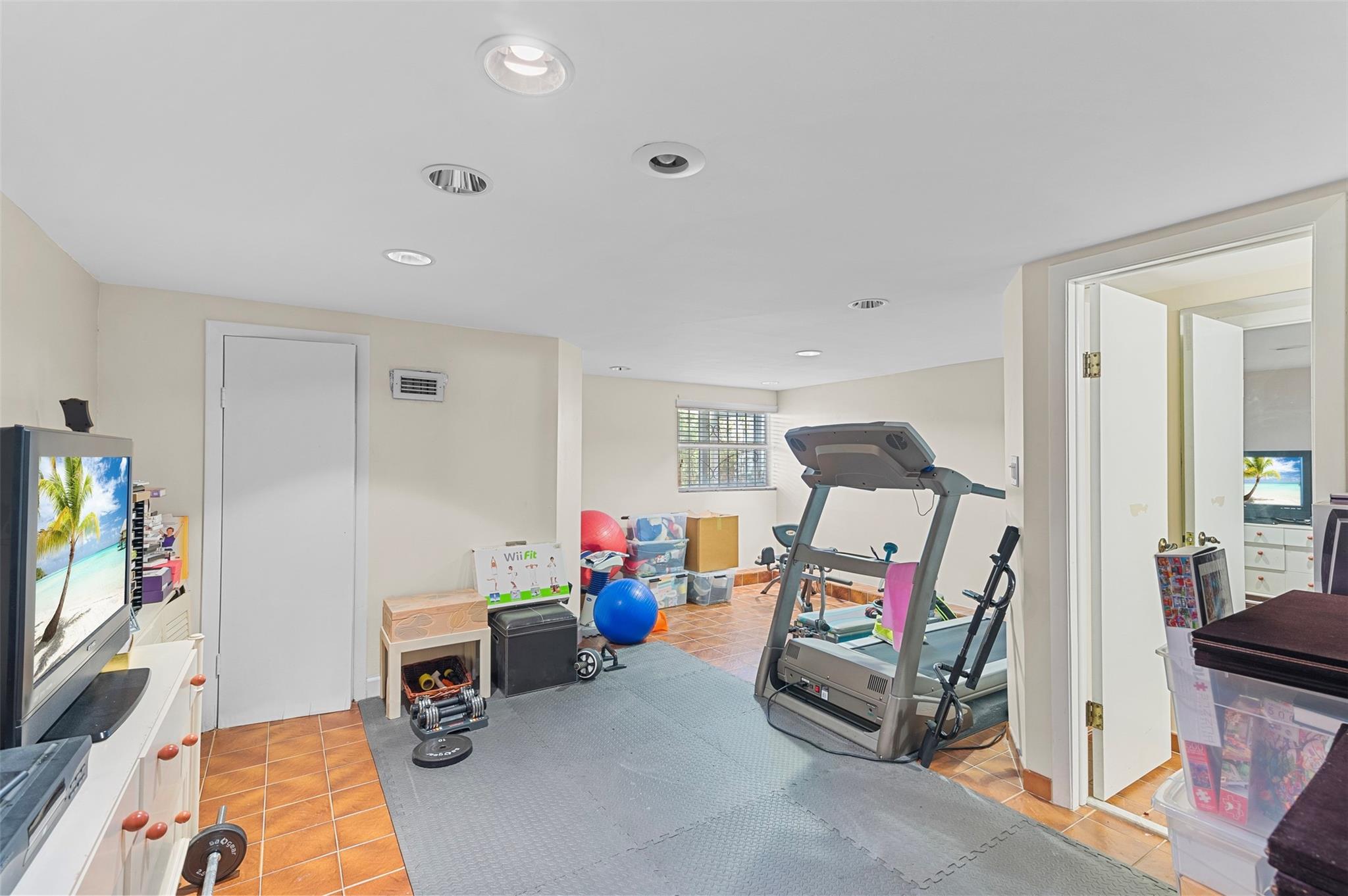 1194 Hillsboro Mile #12 Hillsboro Beach, FL 33062