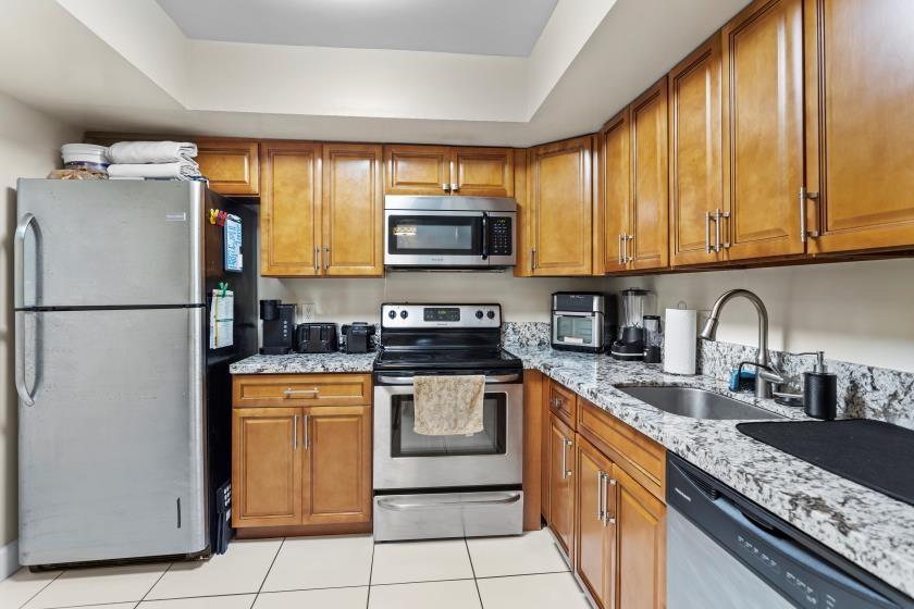 5850 NW 57th Ave #4